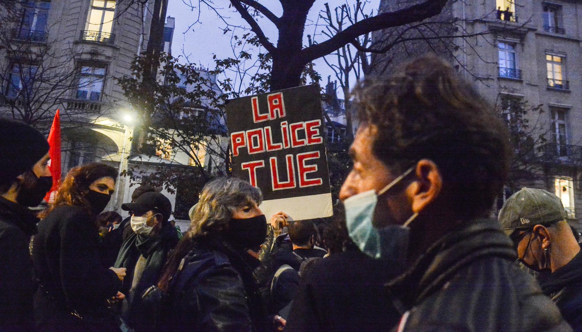 Policía mata Francia