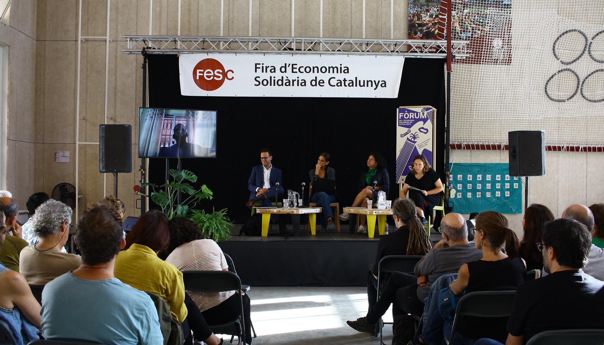 Presentación de la Resolución de la ONU en la FESC (Feria de Economías Solidarias de Catalunya) el pasado Octubre 2023 (Autoría: XES)