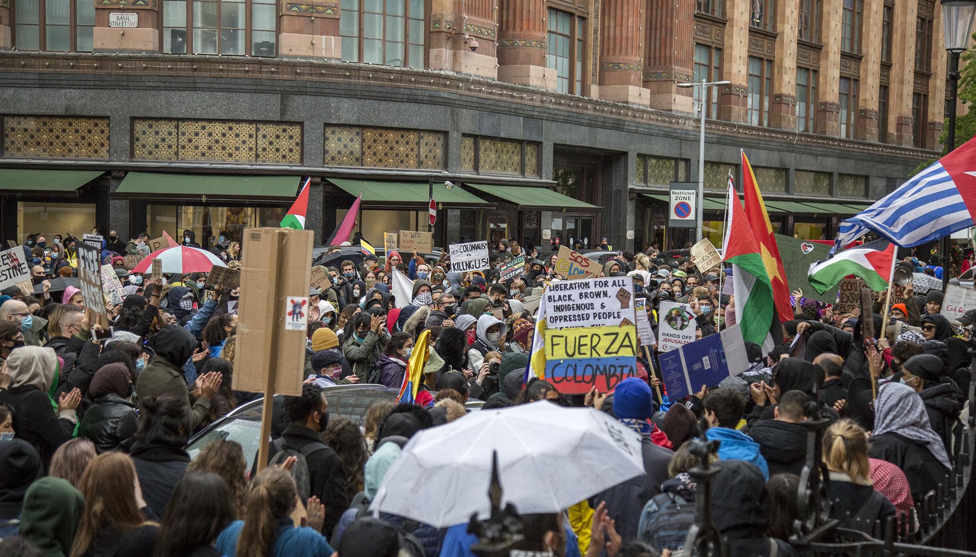 Colombia y Palestina en Londres - 2