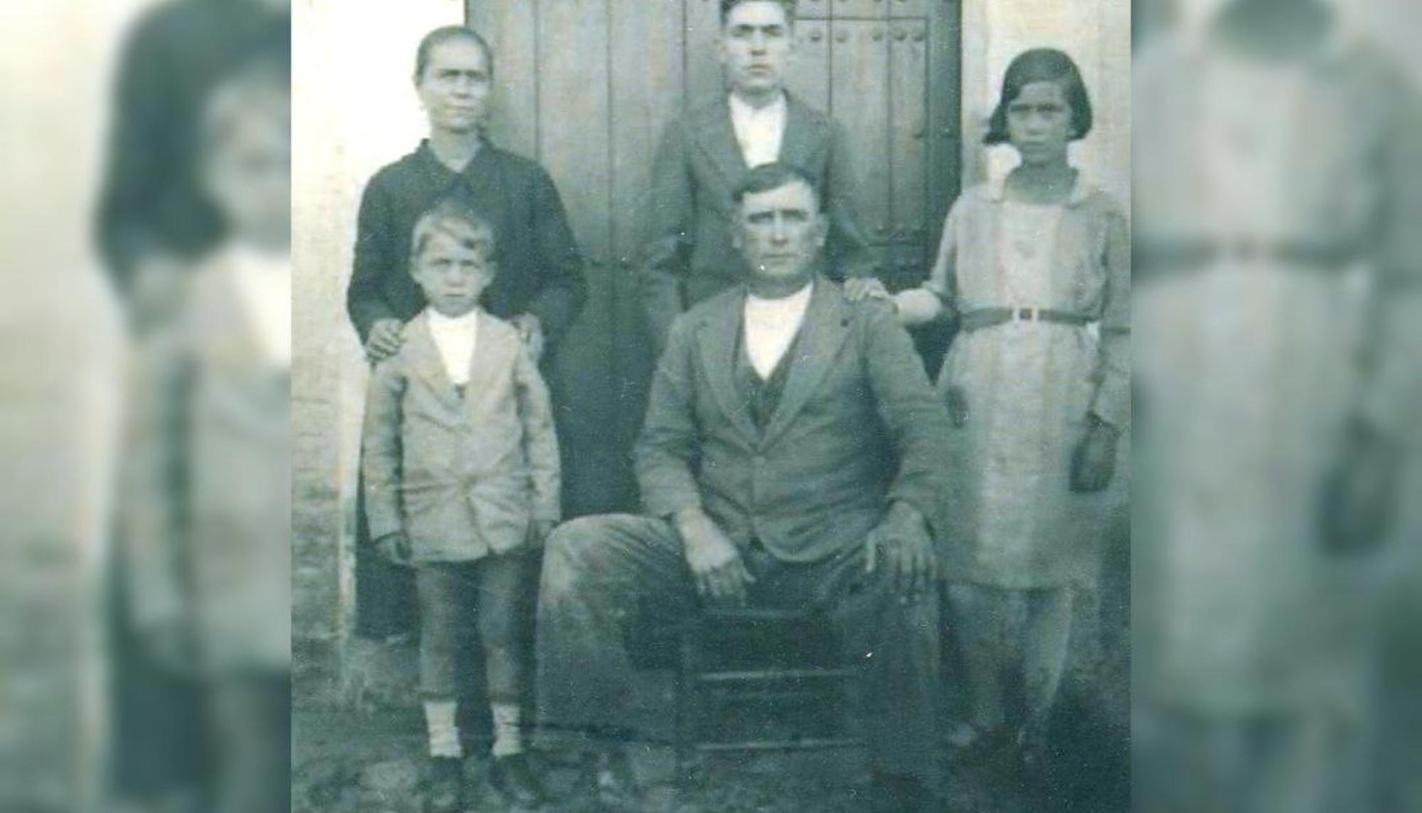 Salvador del Amo y familia