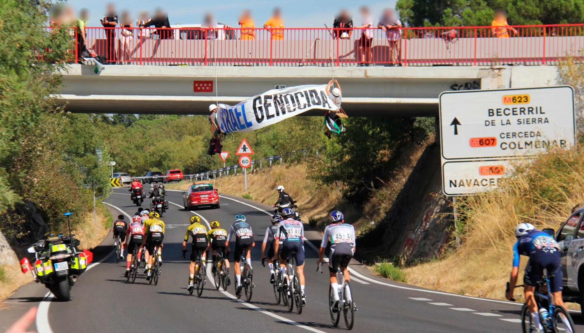 Acción boicot Israel en Becerril de la Sierra