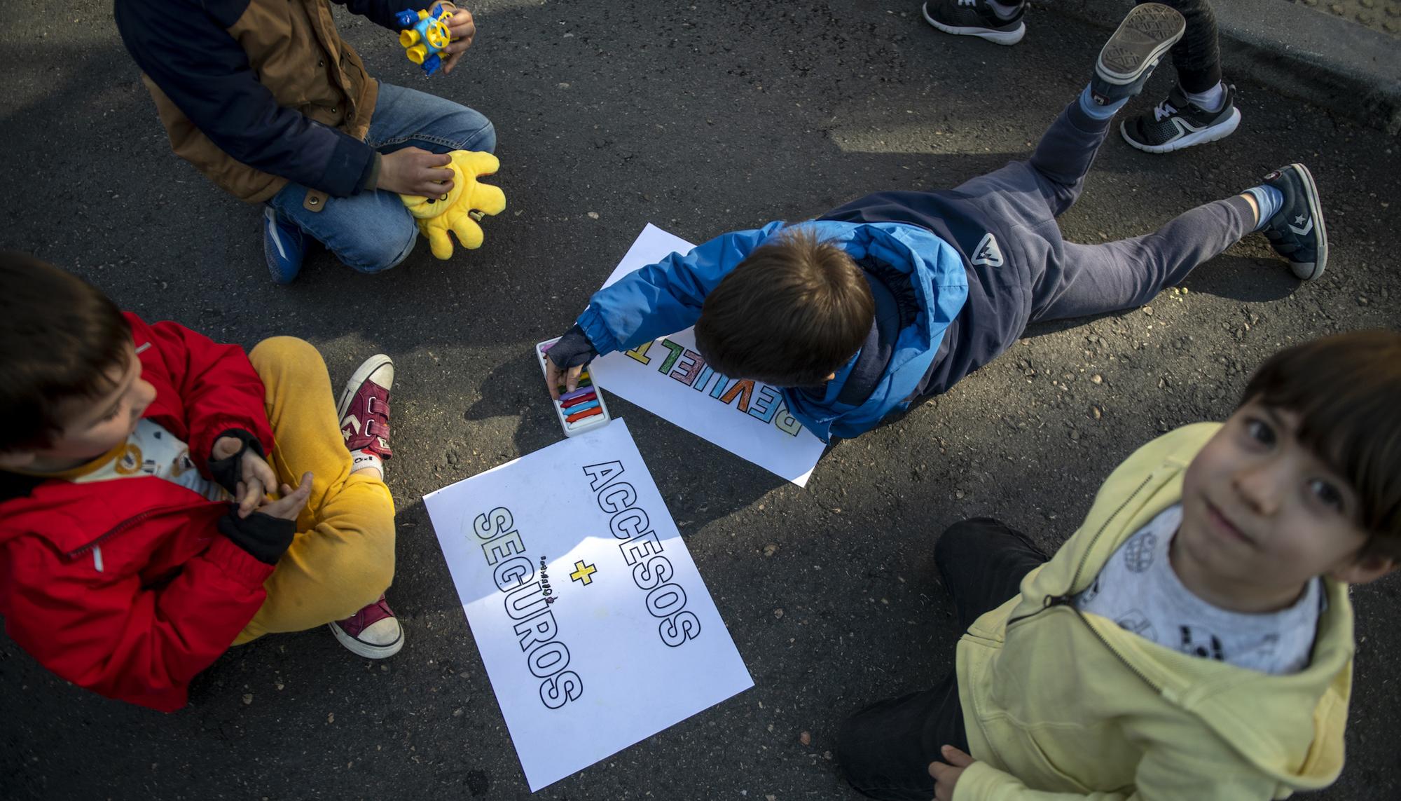 Colegios revuelta contra los coches - 16