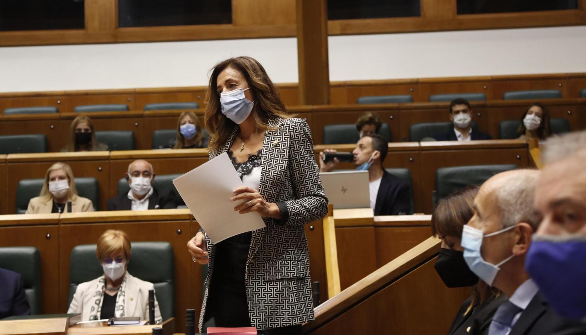 Olatz Garmendia en el Parlamento Vasco