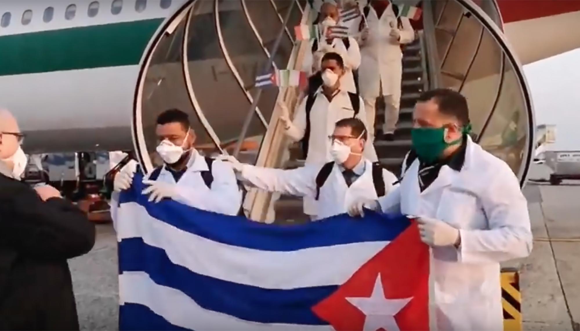 Médicos cubanos Lombardía