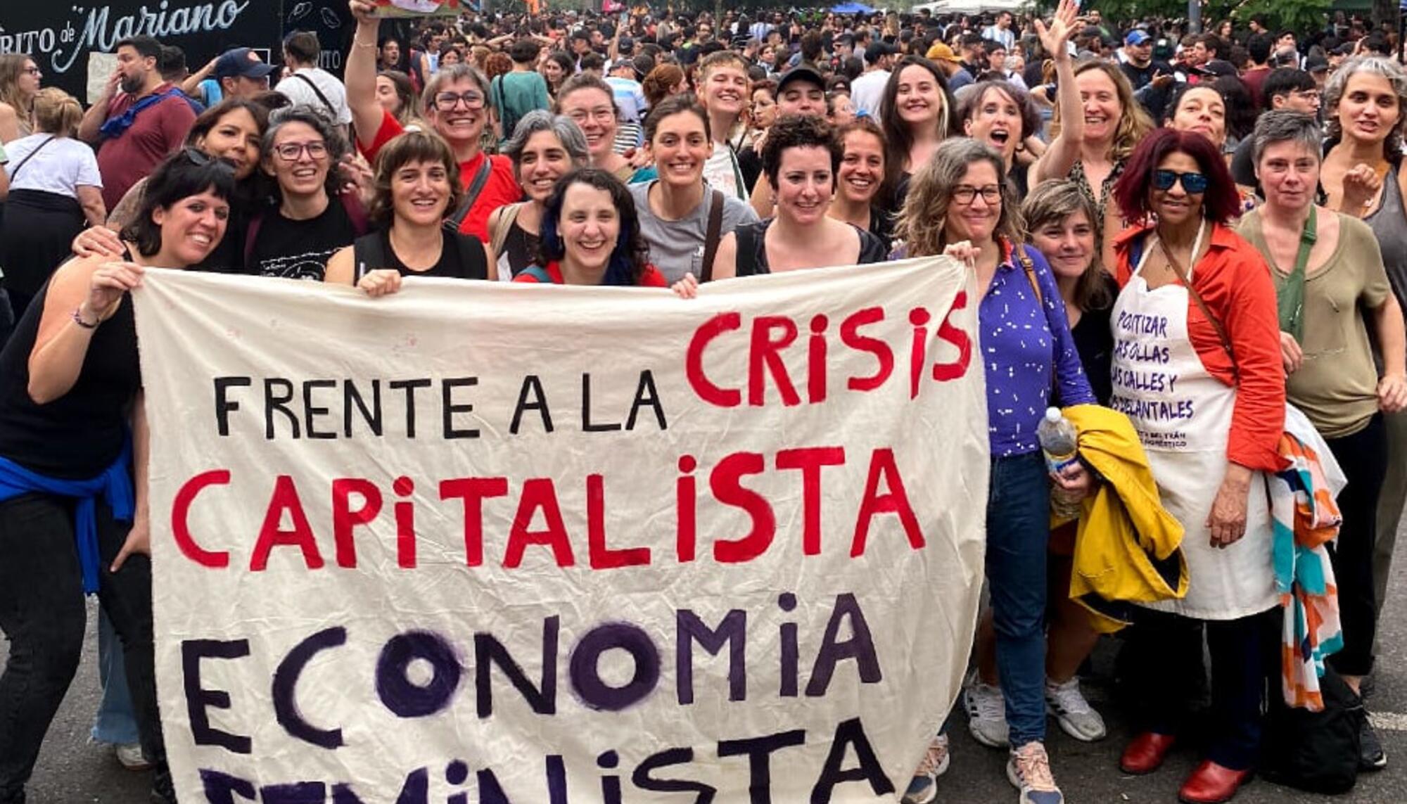 Manifiestación en Buenos Aires en el contexto del Encuentro de Economía Feminista de Abya Yala