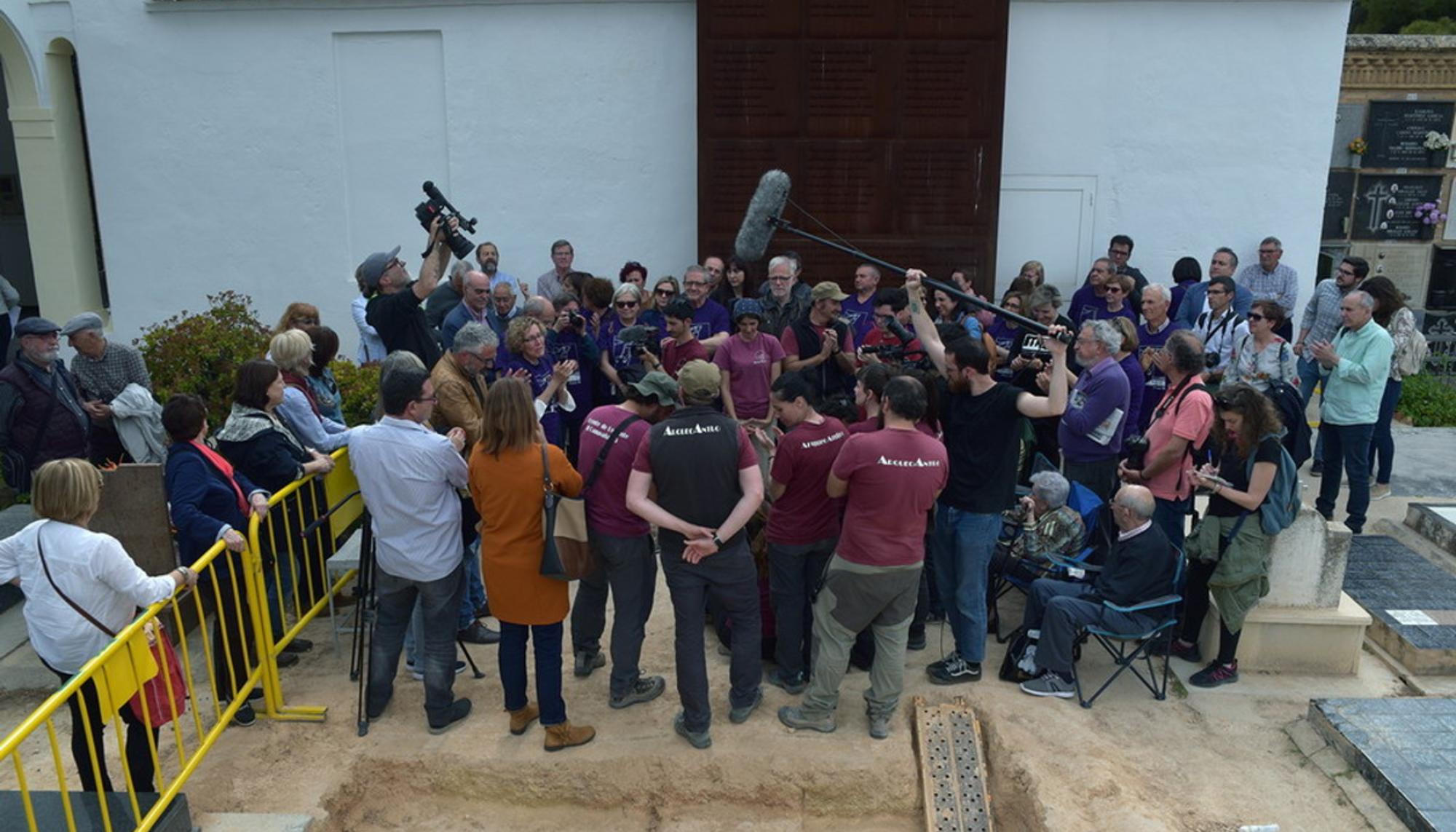 Clausura de la fosa 22. Cementerio de Paterna.