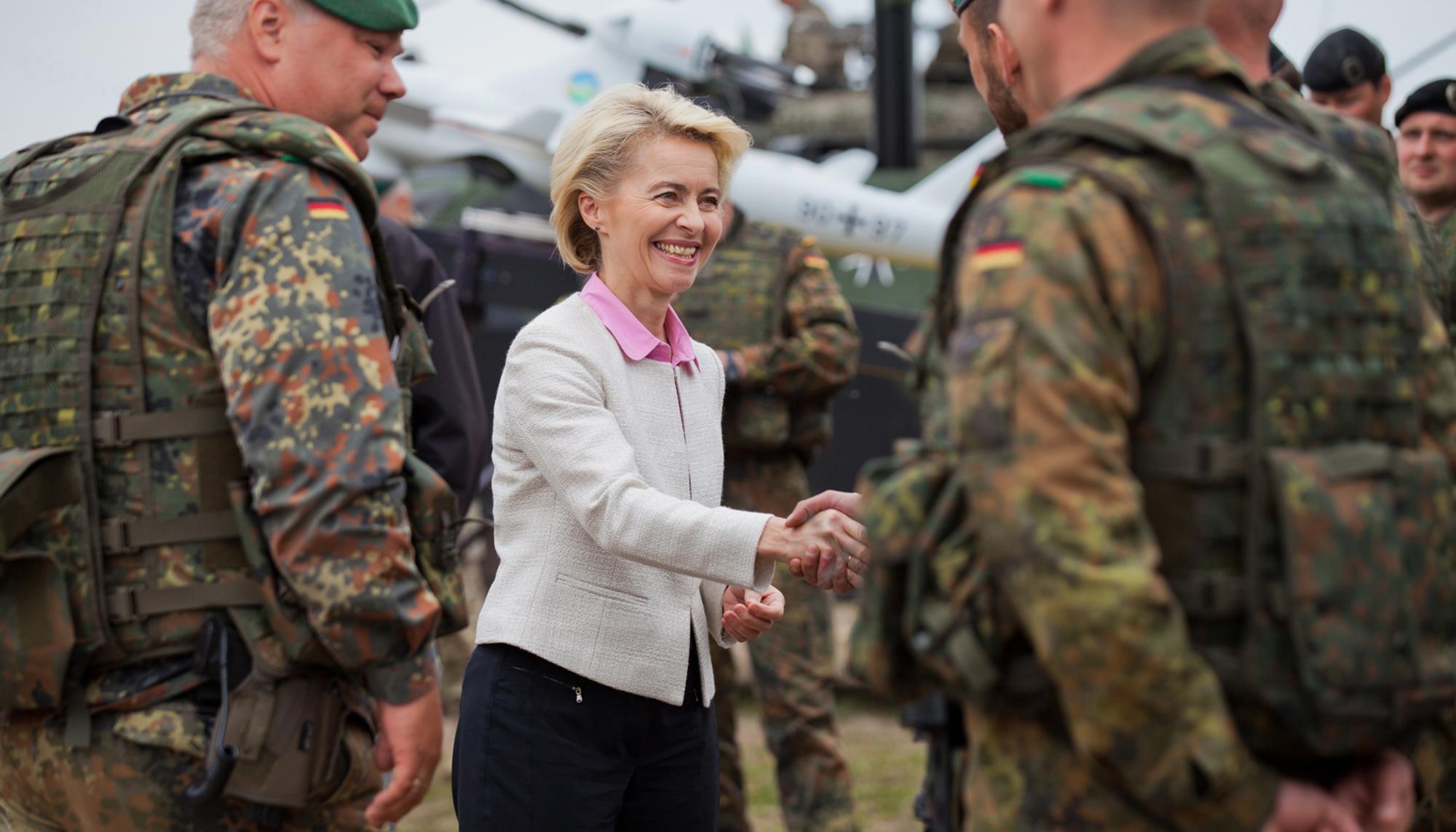 Ursula von der Leyen Defensa Soldados