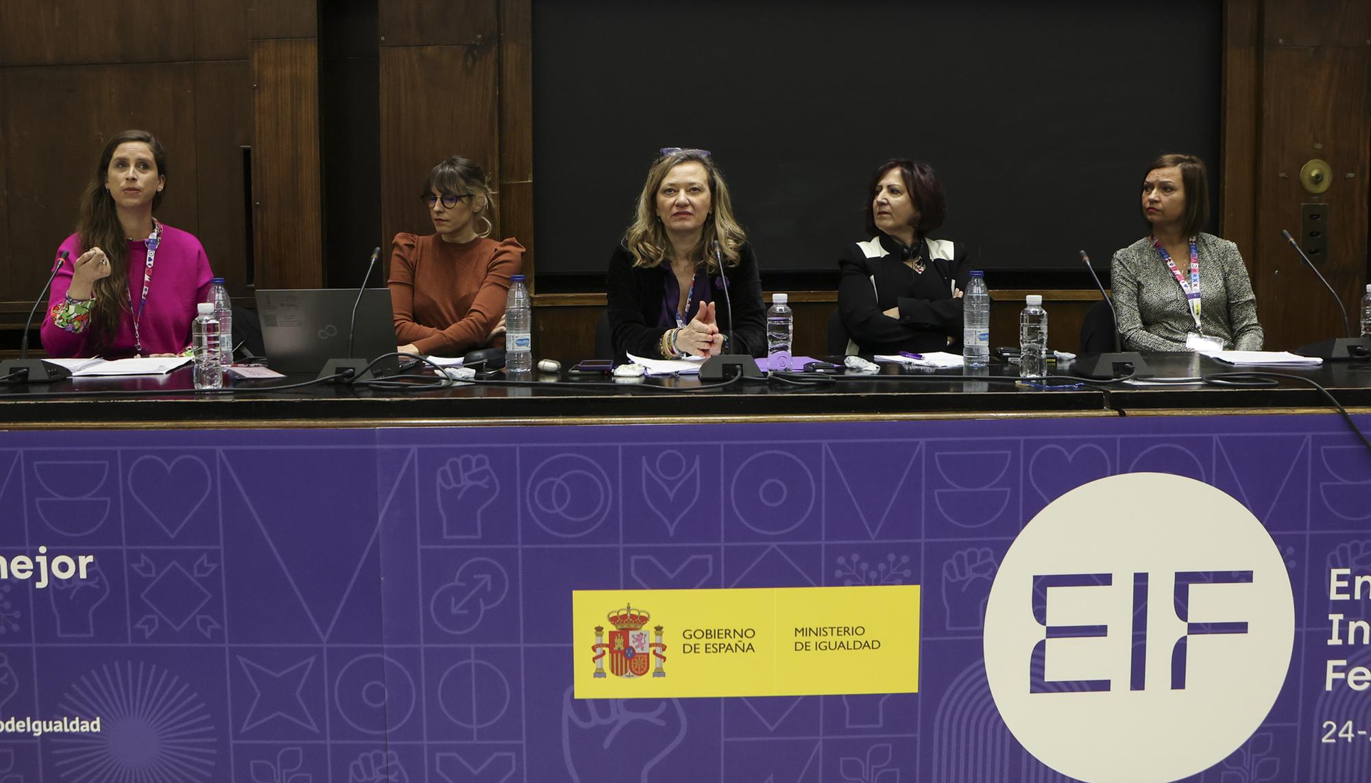 Encuentro internacional Feminista mesa Justicia