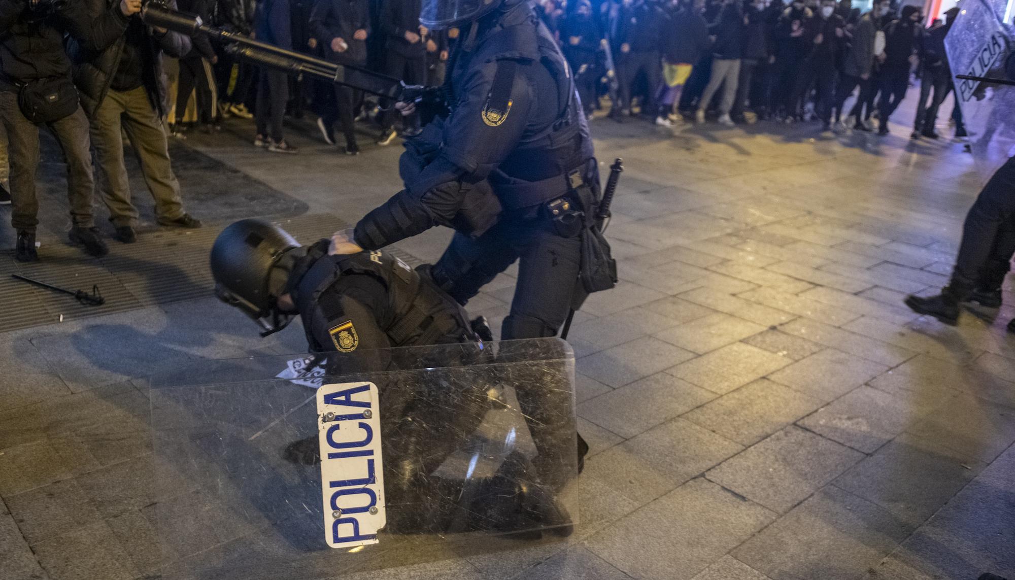 Manifestación en Madrid contra el encarcelamiento del rapero Pablo Hasél. - 14