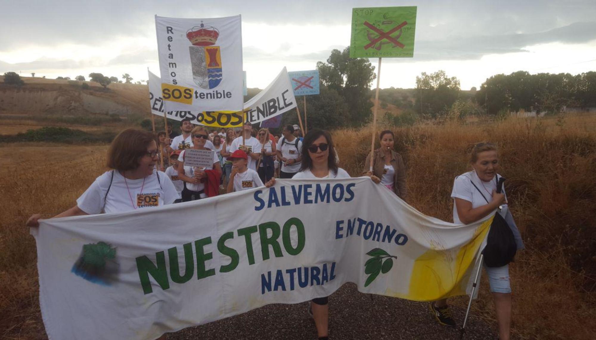 Manifestación contra las macrogranjas en Retamoso de la Jara