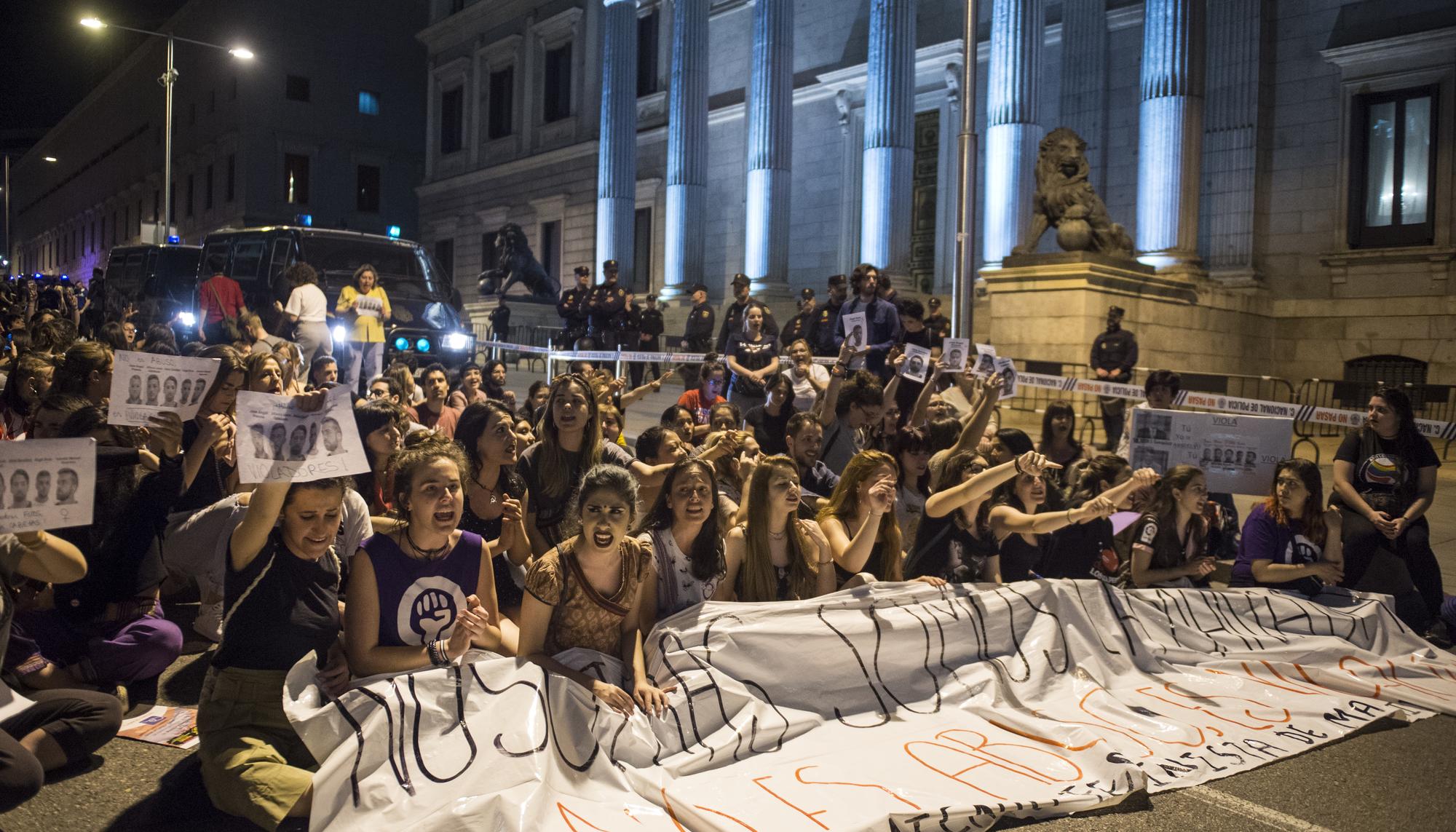 Concentración feminista contra la sentencia a La Manada