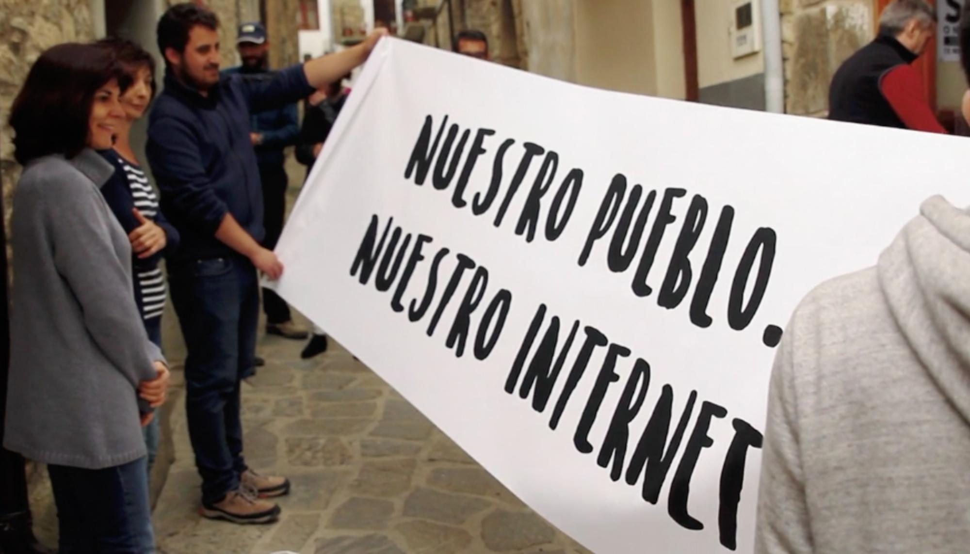 Cartel internet en Artieda