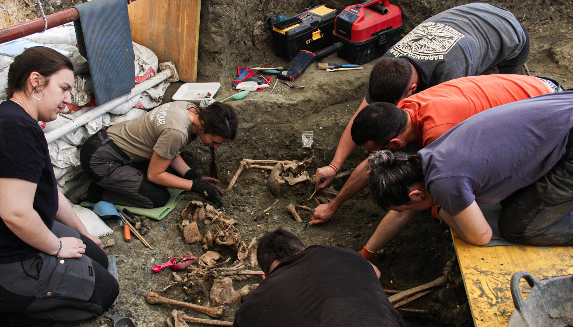 Excavar la historia que no cesa - 2