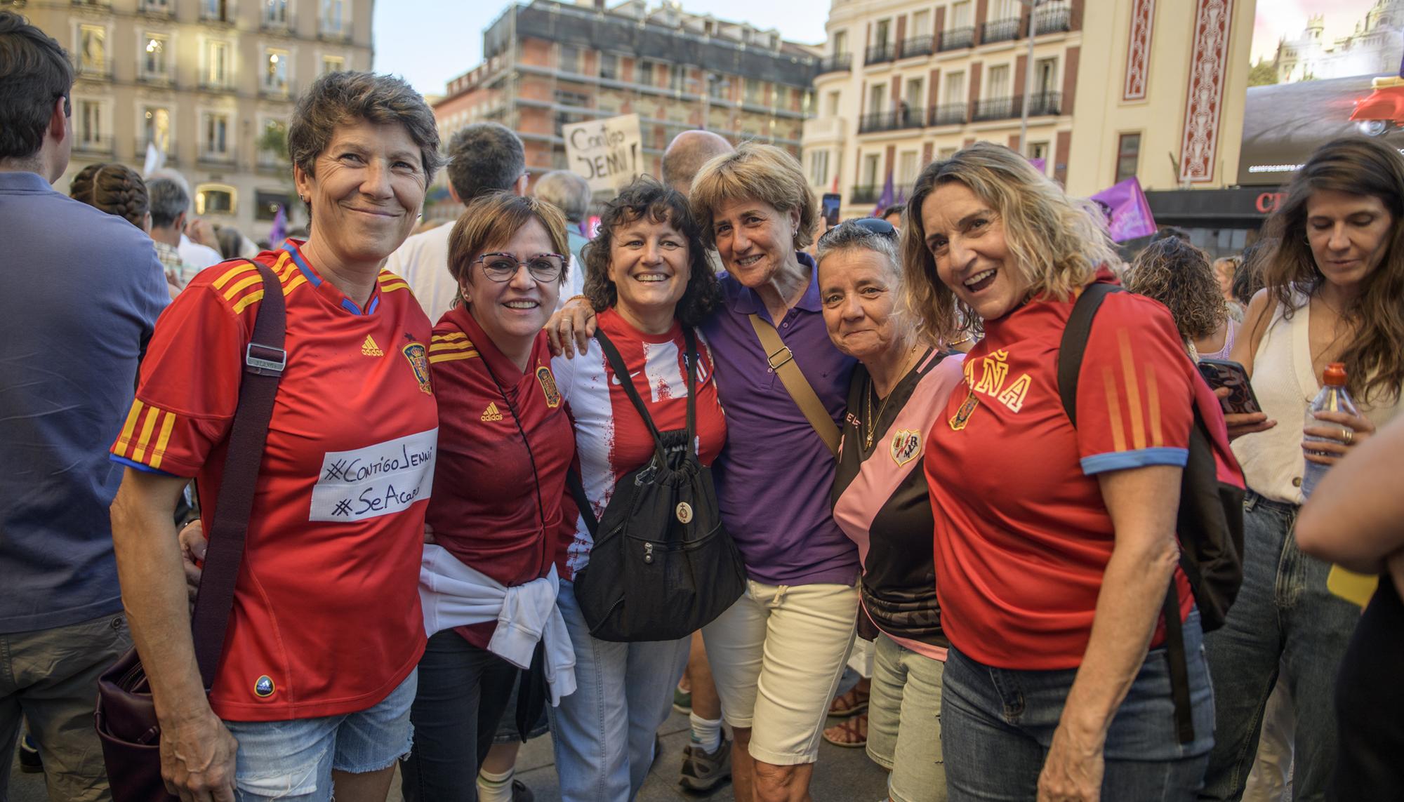 Concentración Callao Campeonas - 10