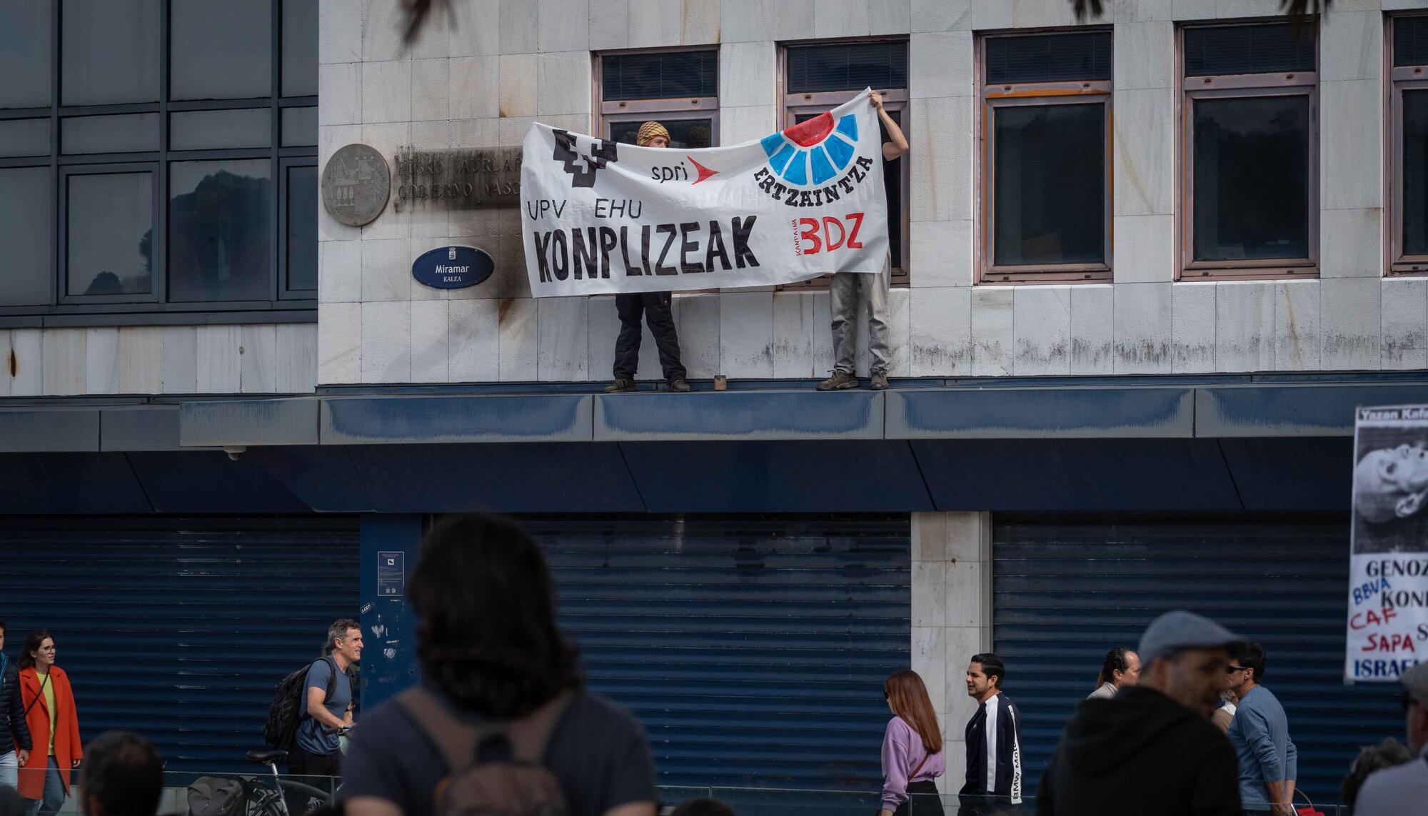 Manifestación en Donostia contra el genocidio de Israel en Palestina - 3