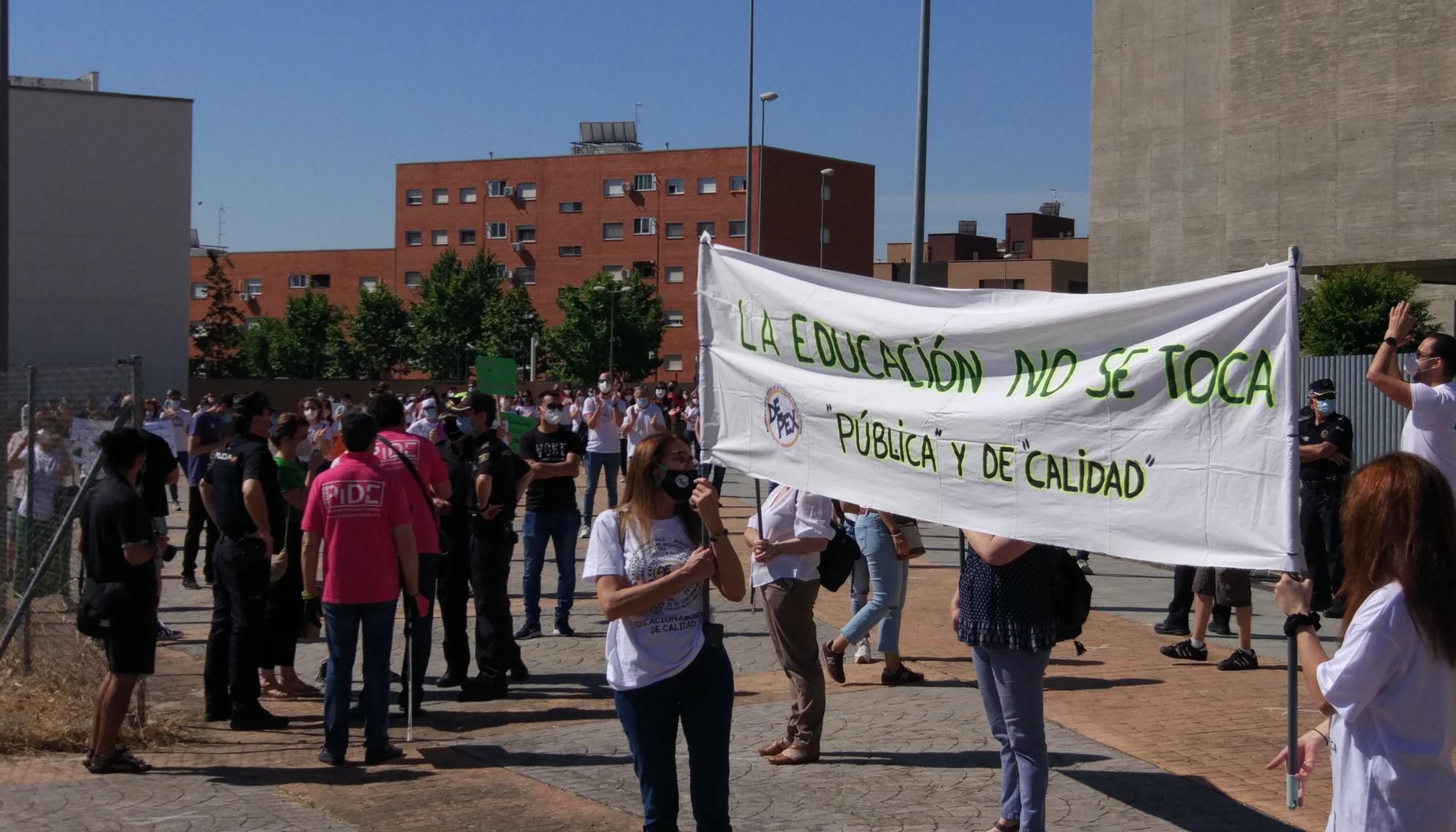 Concentración Recortes Educación Extremadura