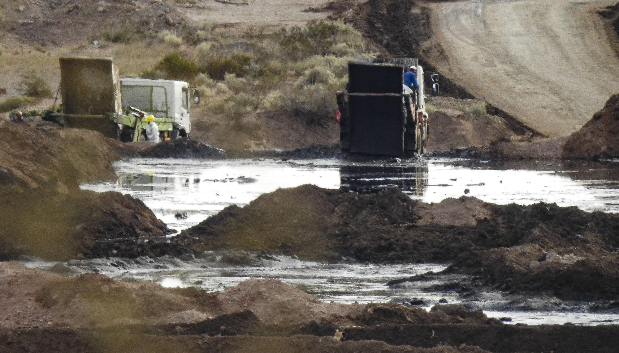 La limpieza de los residuos en el proyecto de fracking de Vaca Muerta en la Patagonia argentina tardará más de una década.
