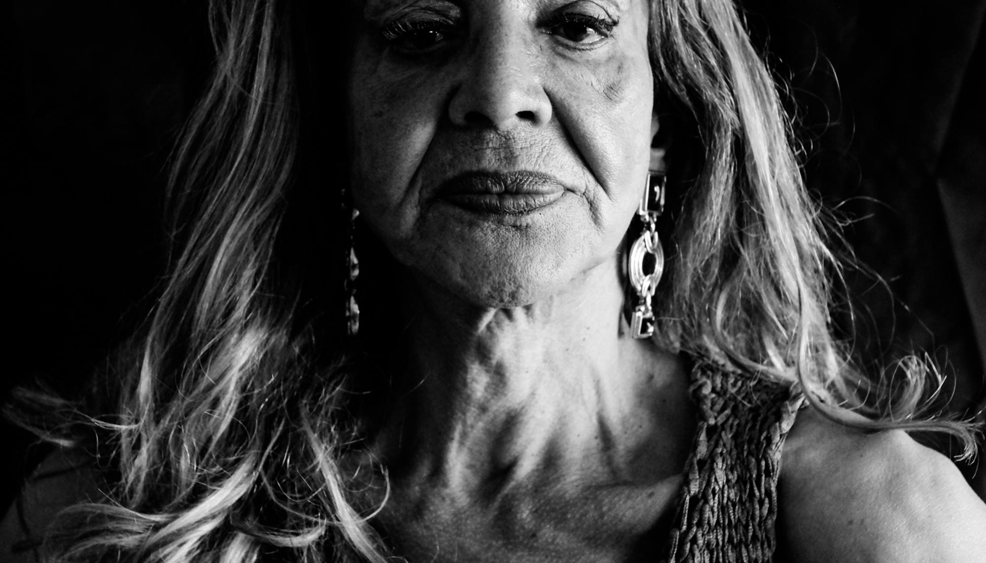 Silvia Reyes -triángulos rosas