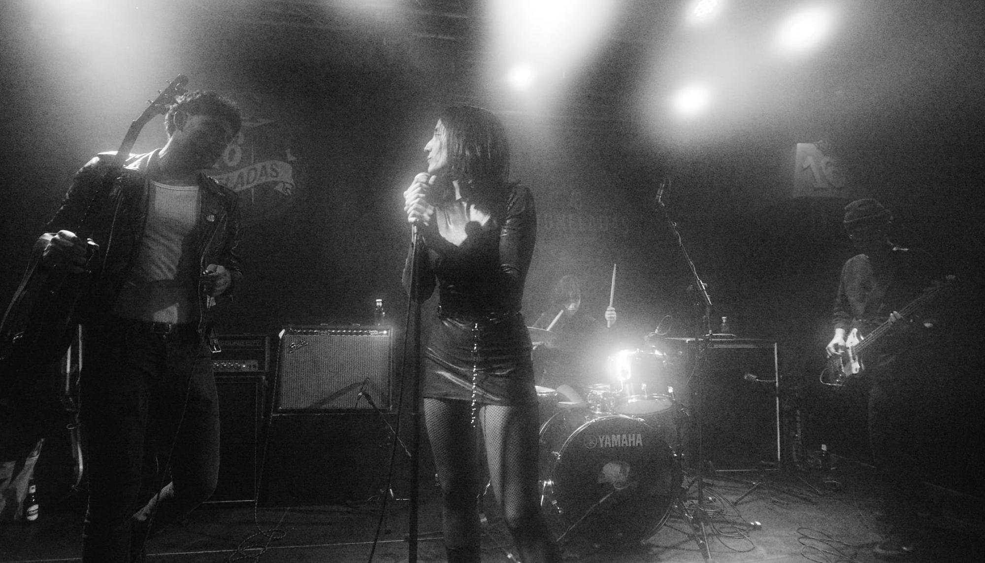 Barrera en concierto en la Sala 16 Toneladas de Valencia 
