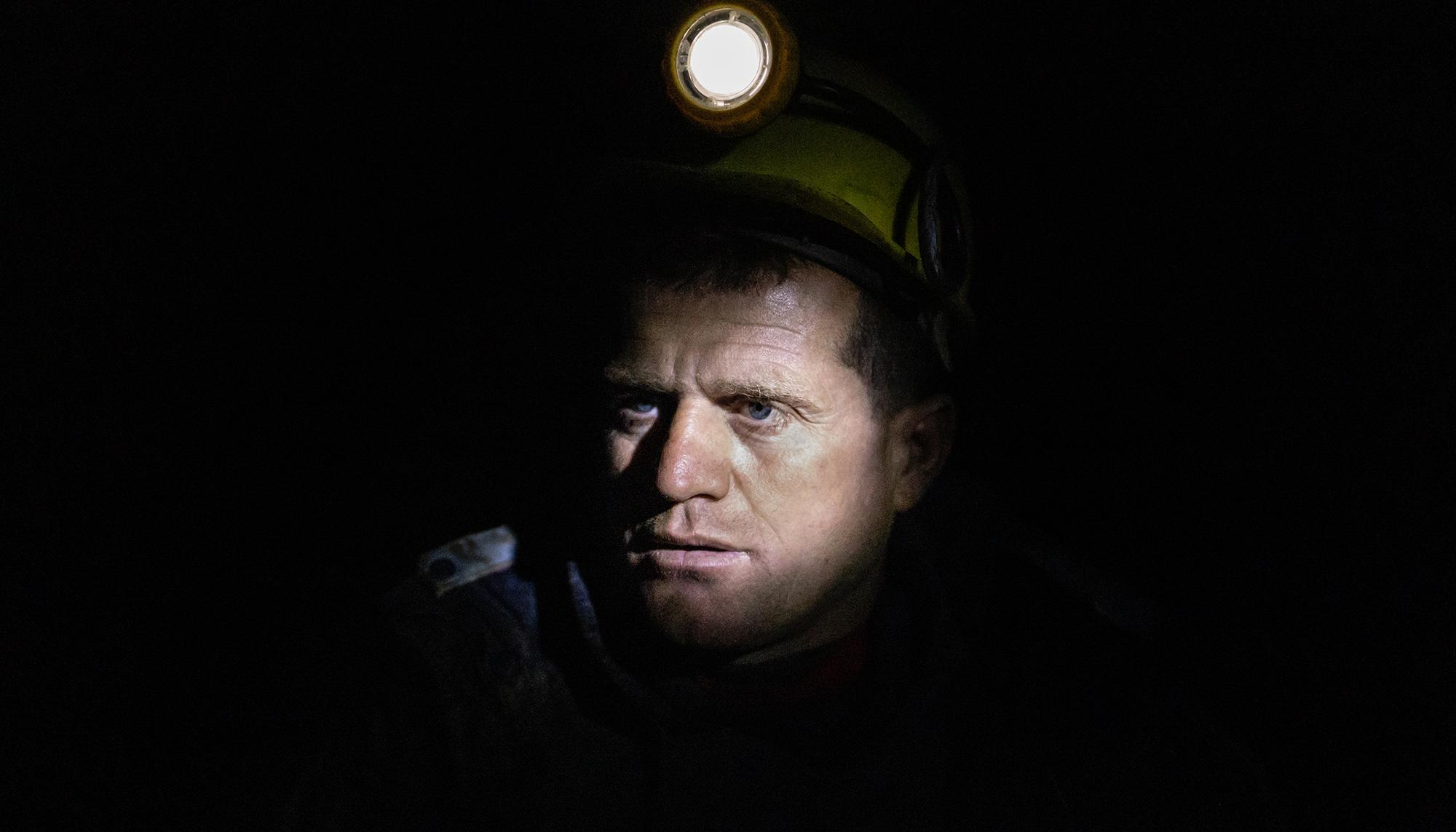 Un minero en Bulqizë, Albania