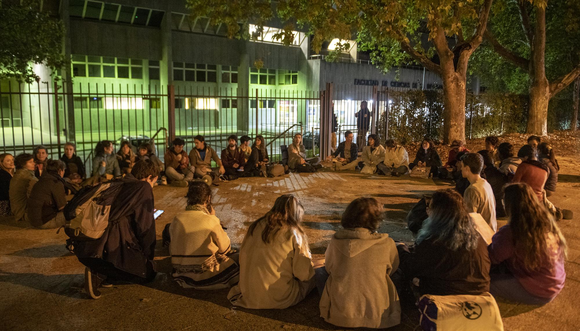 EndFossiloccupy  universidad - 6