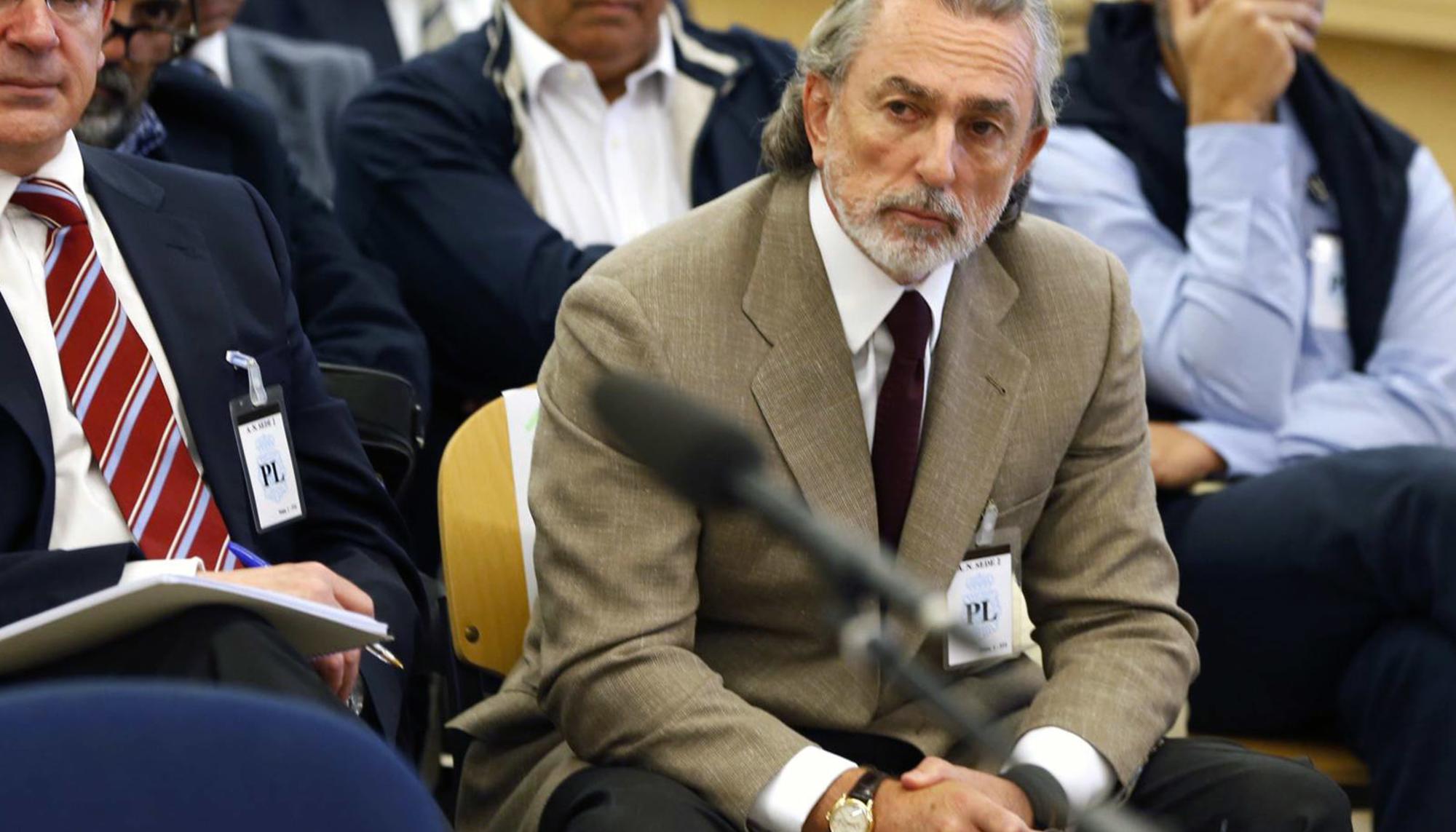 Francisco Correa.