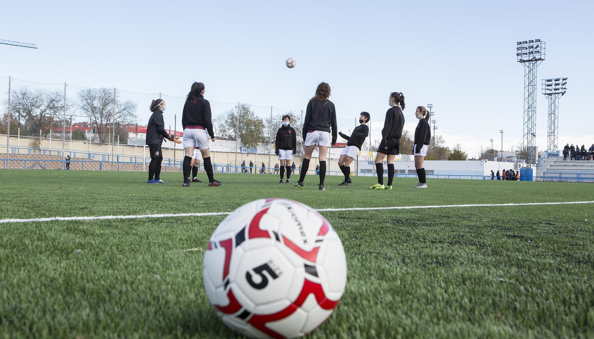 Partido de fútbol con las Independientes de Vallecas. Fin de la Gira zapatista. - 1