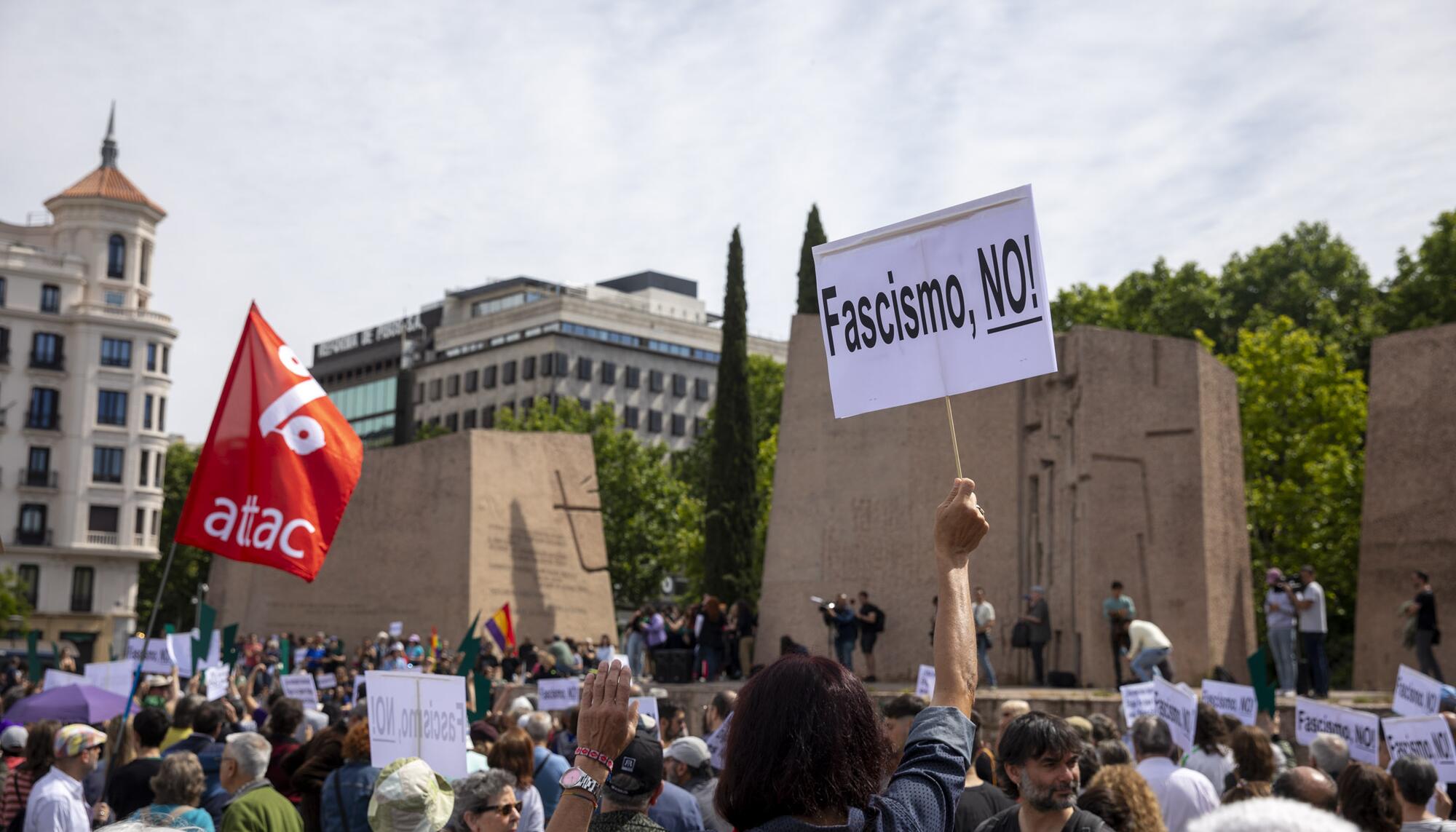 Mujeres contra el fascismo en Colón - 1