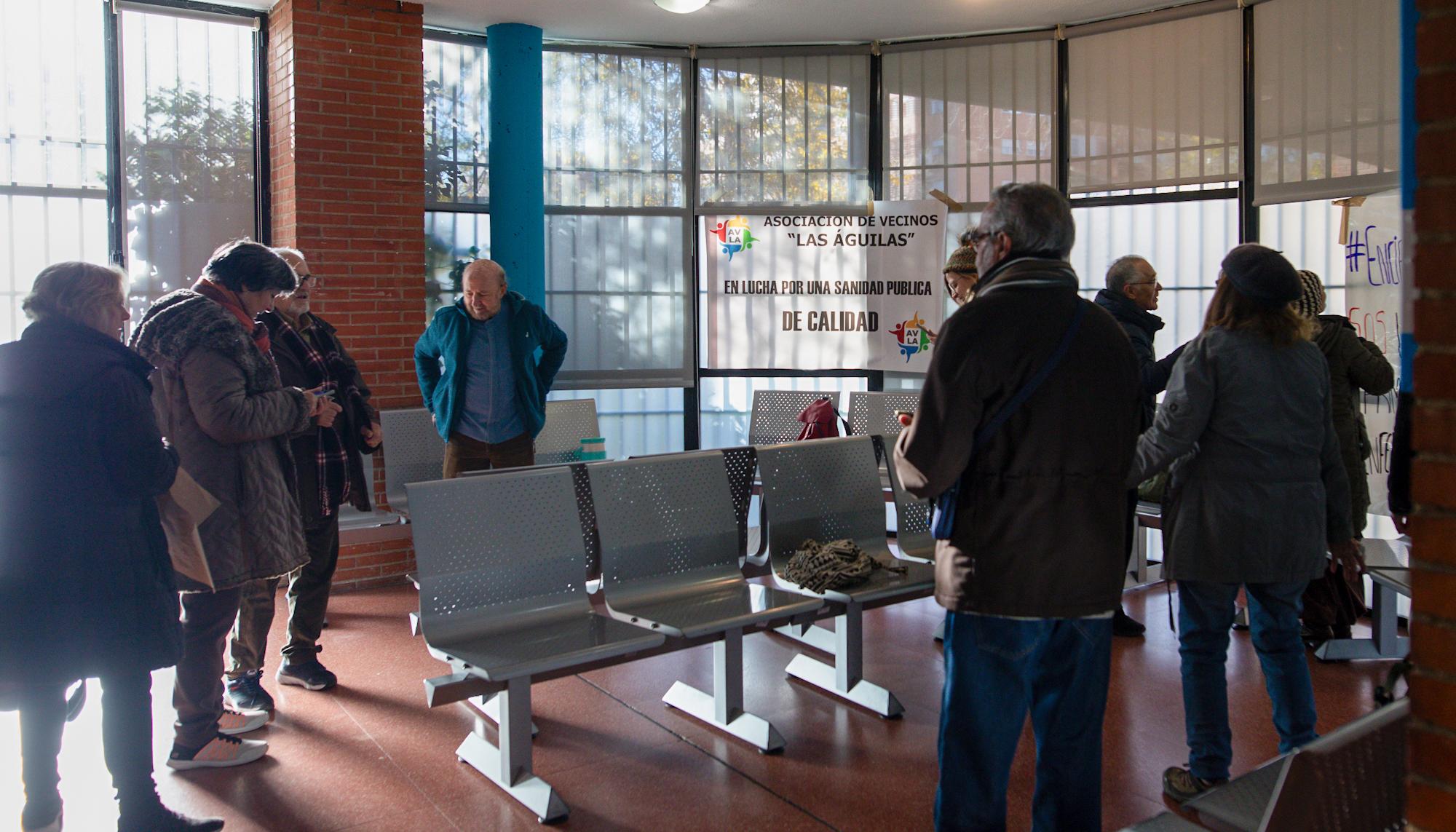 Ocupación Centro de Salud Las Aguilas - 13