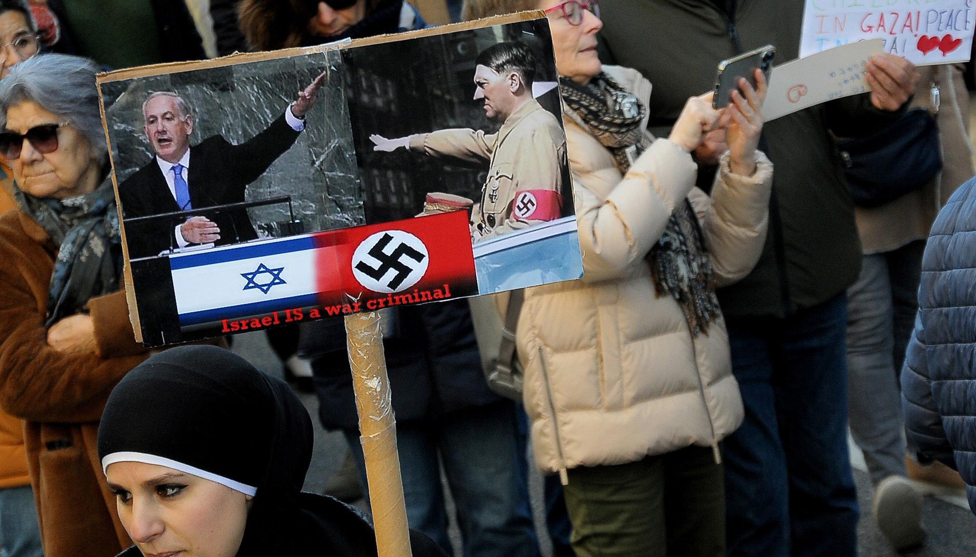 Manifestación en Vigo contra el genocidio en Gaza y en apoyo al pueblo palestino  - 8