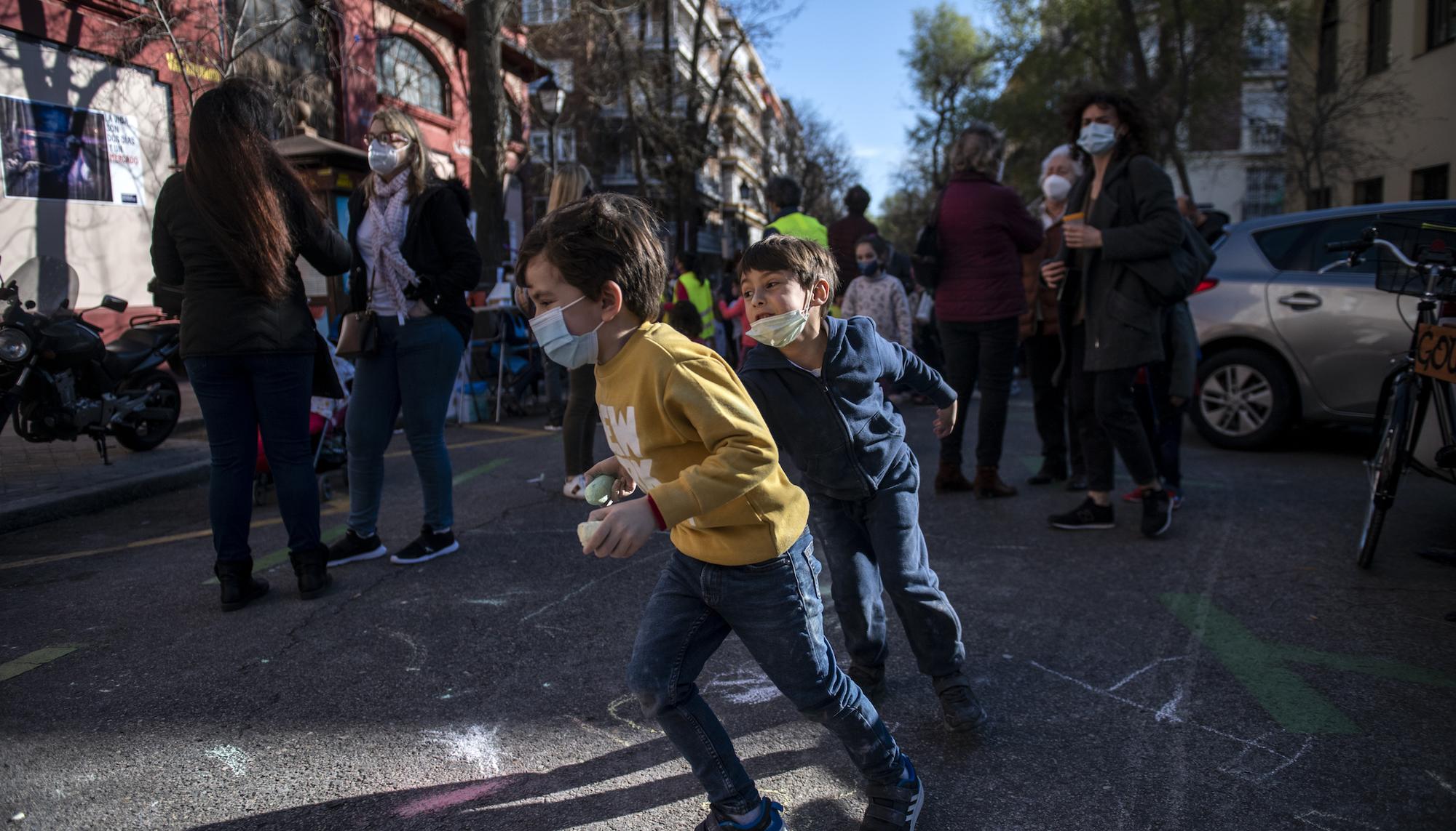 Colegios revuelta contra los coches - 24