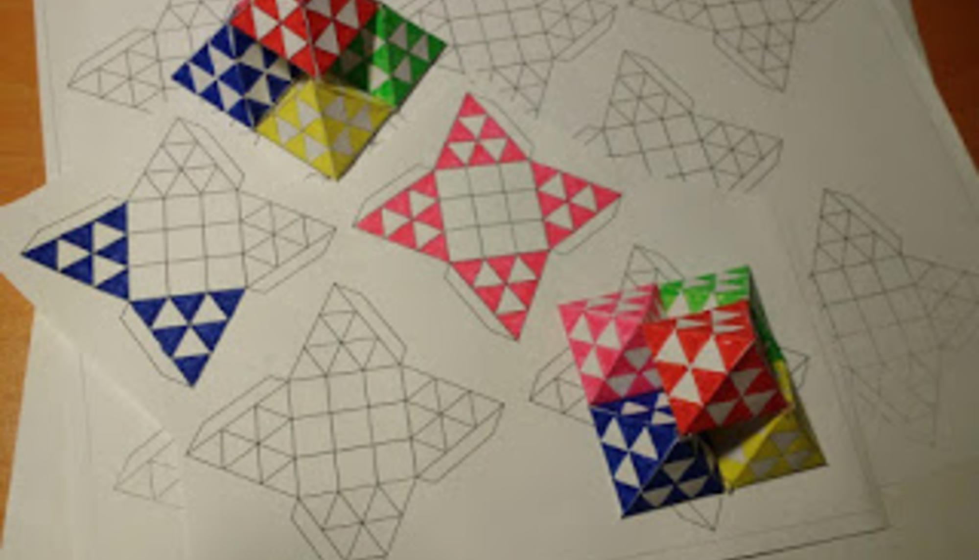 Pirámide fractal