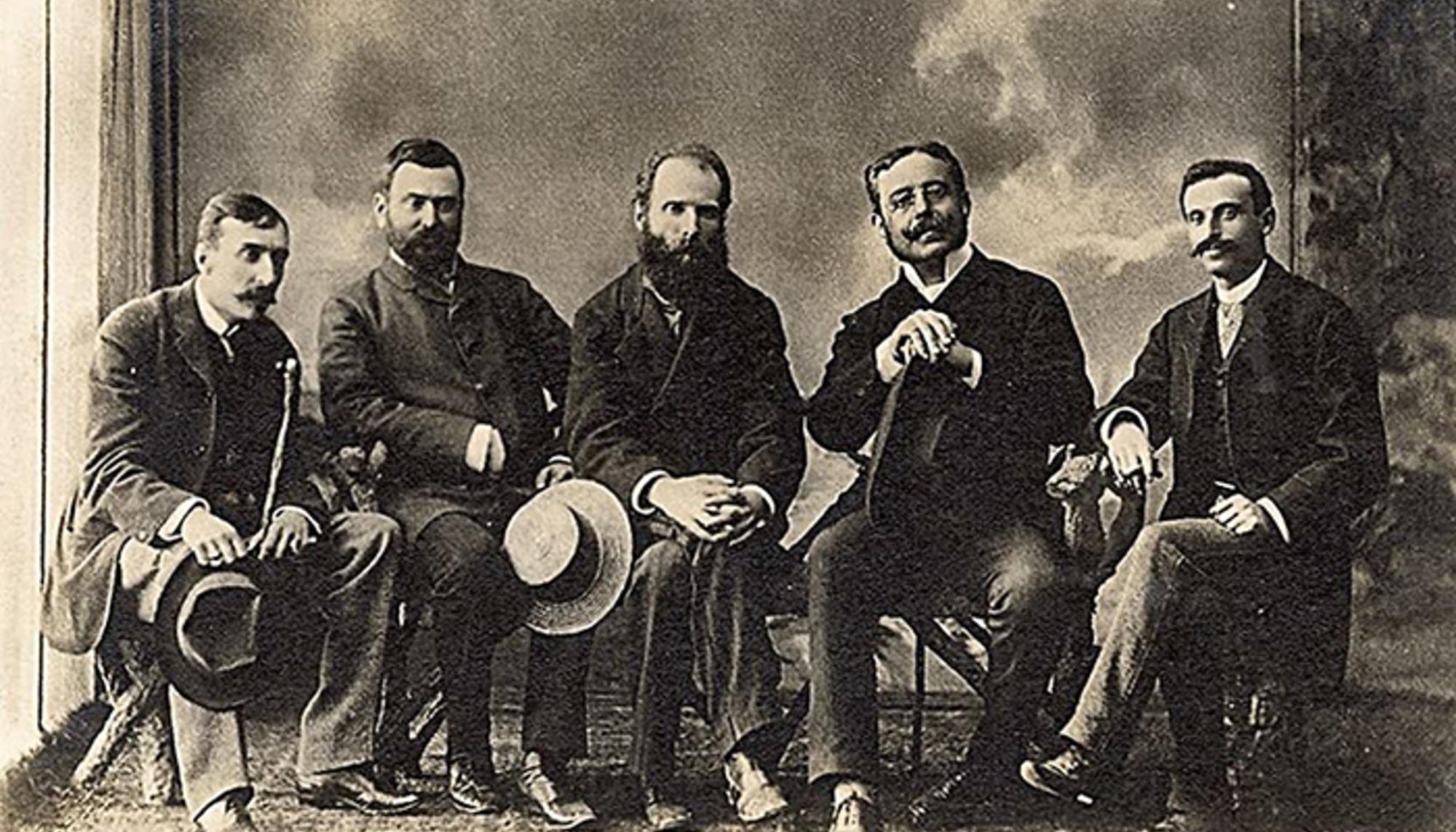 Eça de Queiroz, Oliveira Martins, Antero de Quental, Ramalho Ortigão e Guerra Junqueiro.