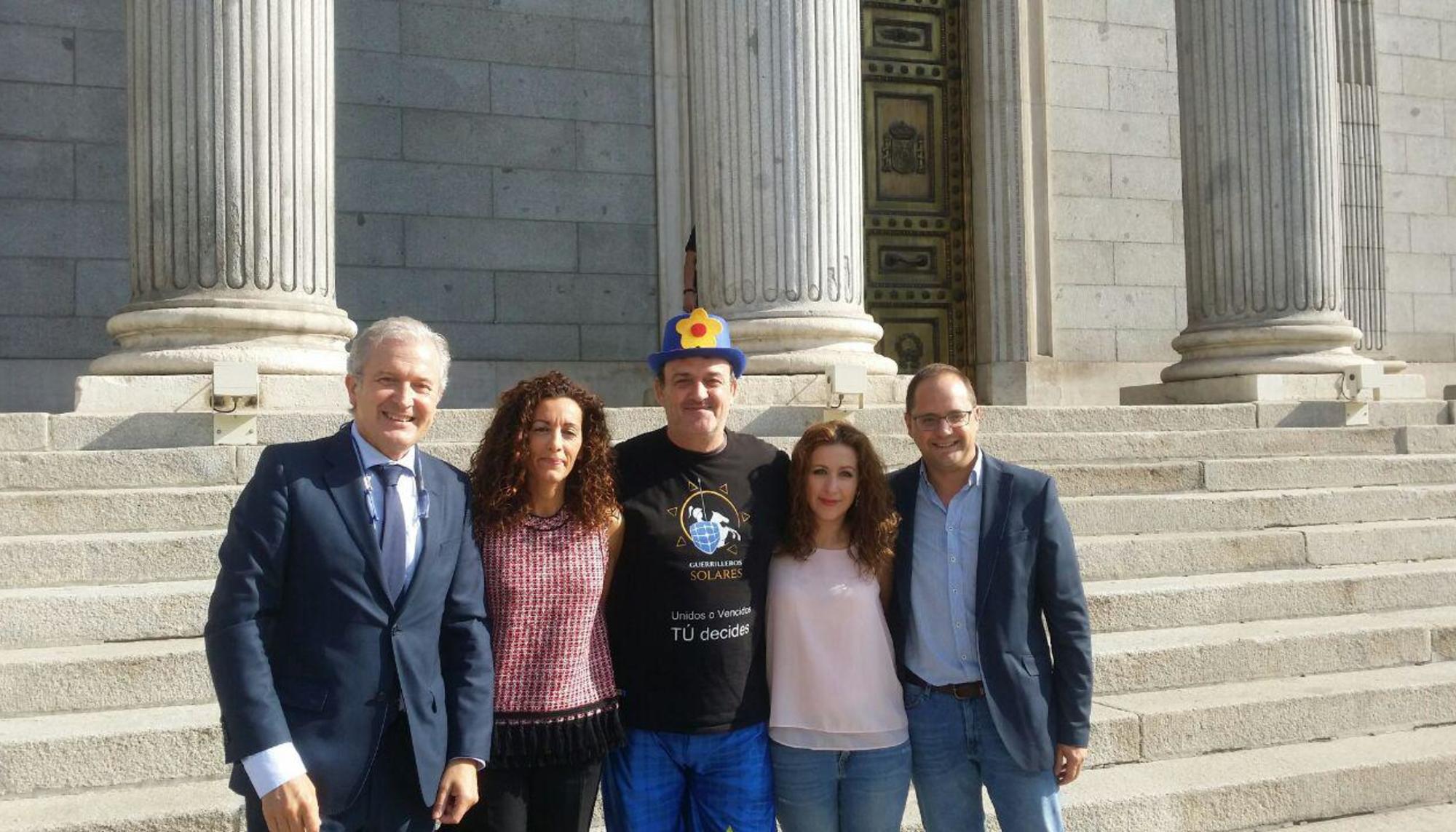 Cesar Con Políticos Riojanos