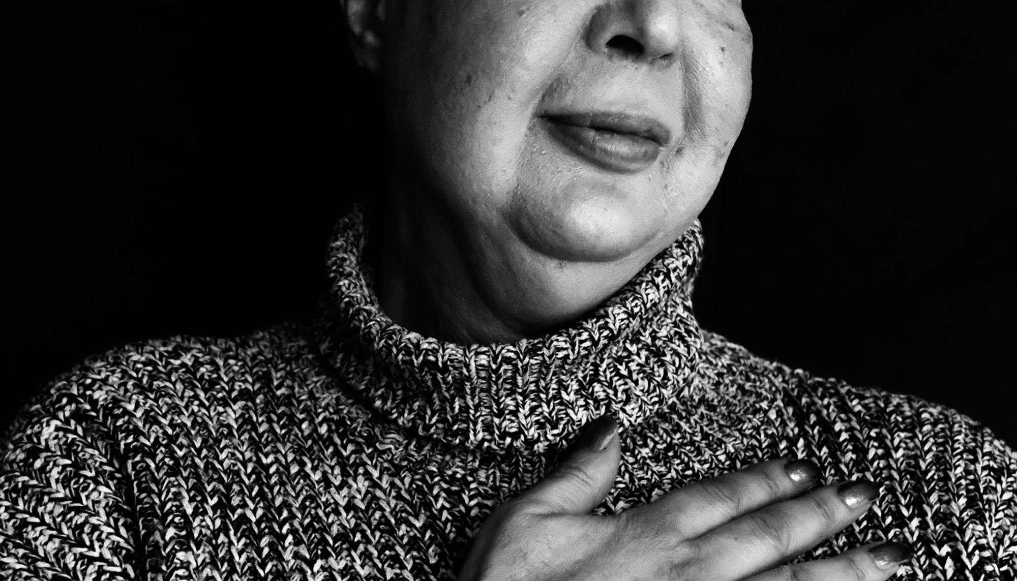 Miryam Amaya -triángulos rosas