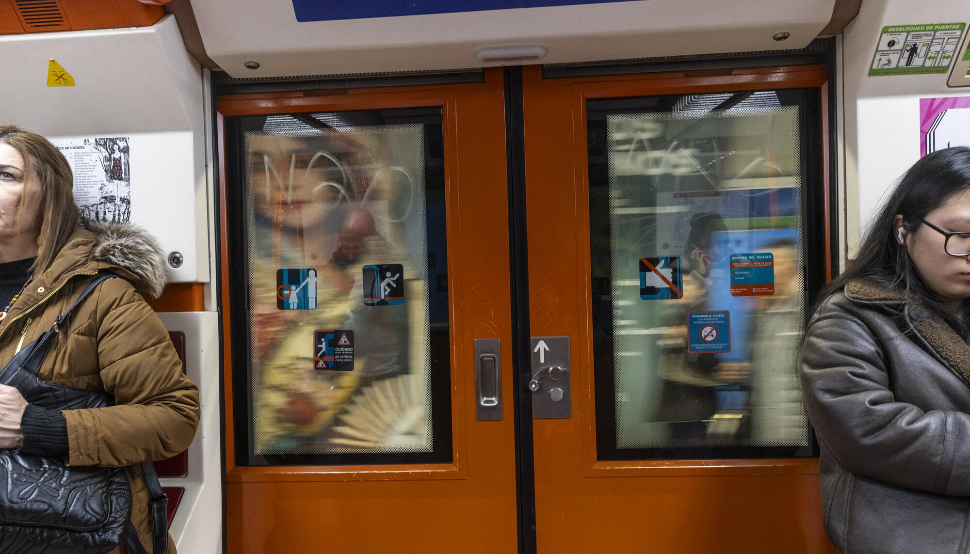 Metro transporte público 