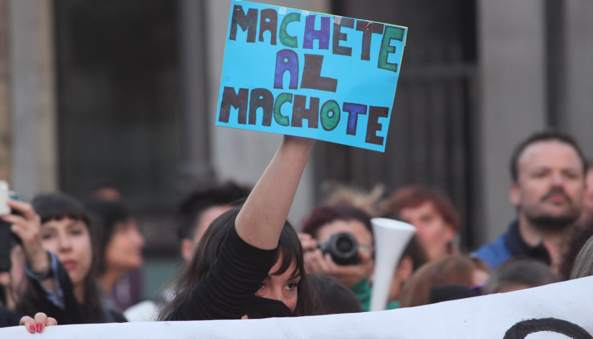 Manifestación feminista manada