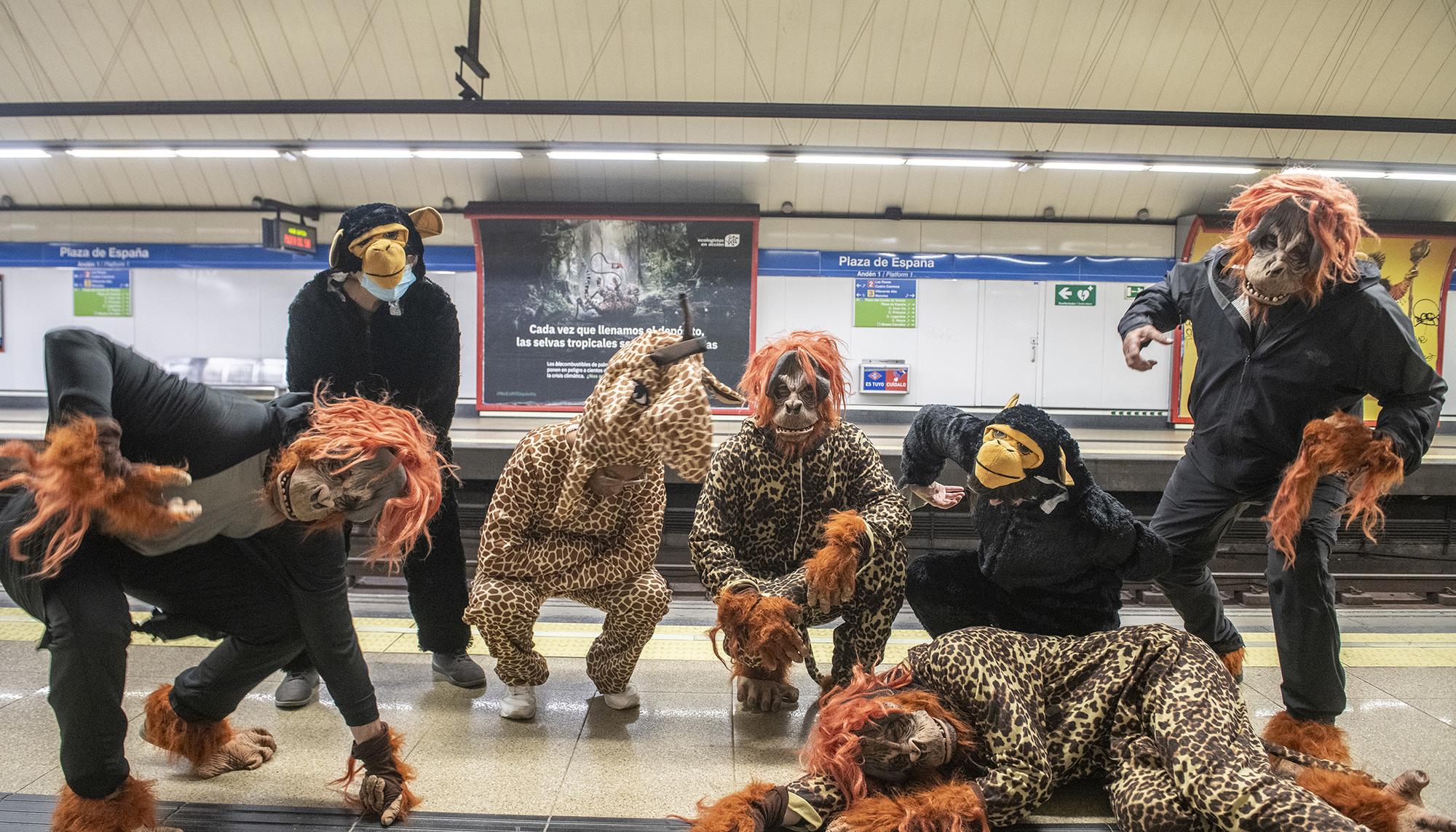 Ecologistas campaña metro - 3