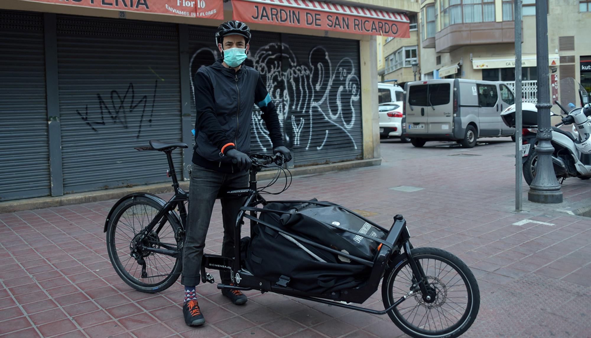 repartidor bicicleta valencia coronavirus