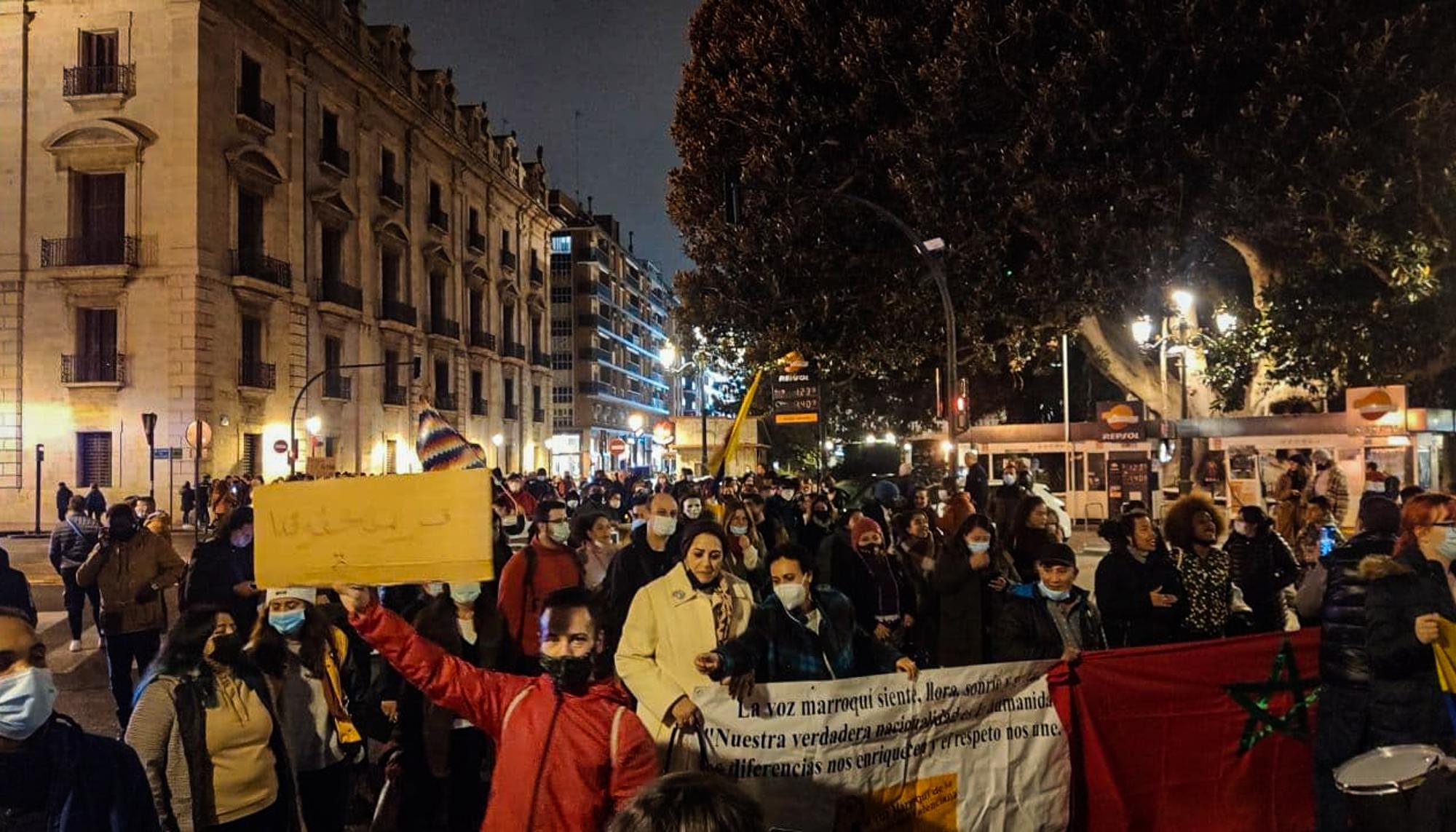 mani migrantes 18D valencia