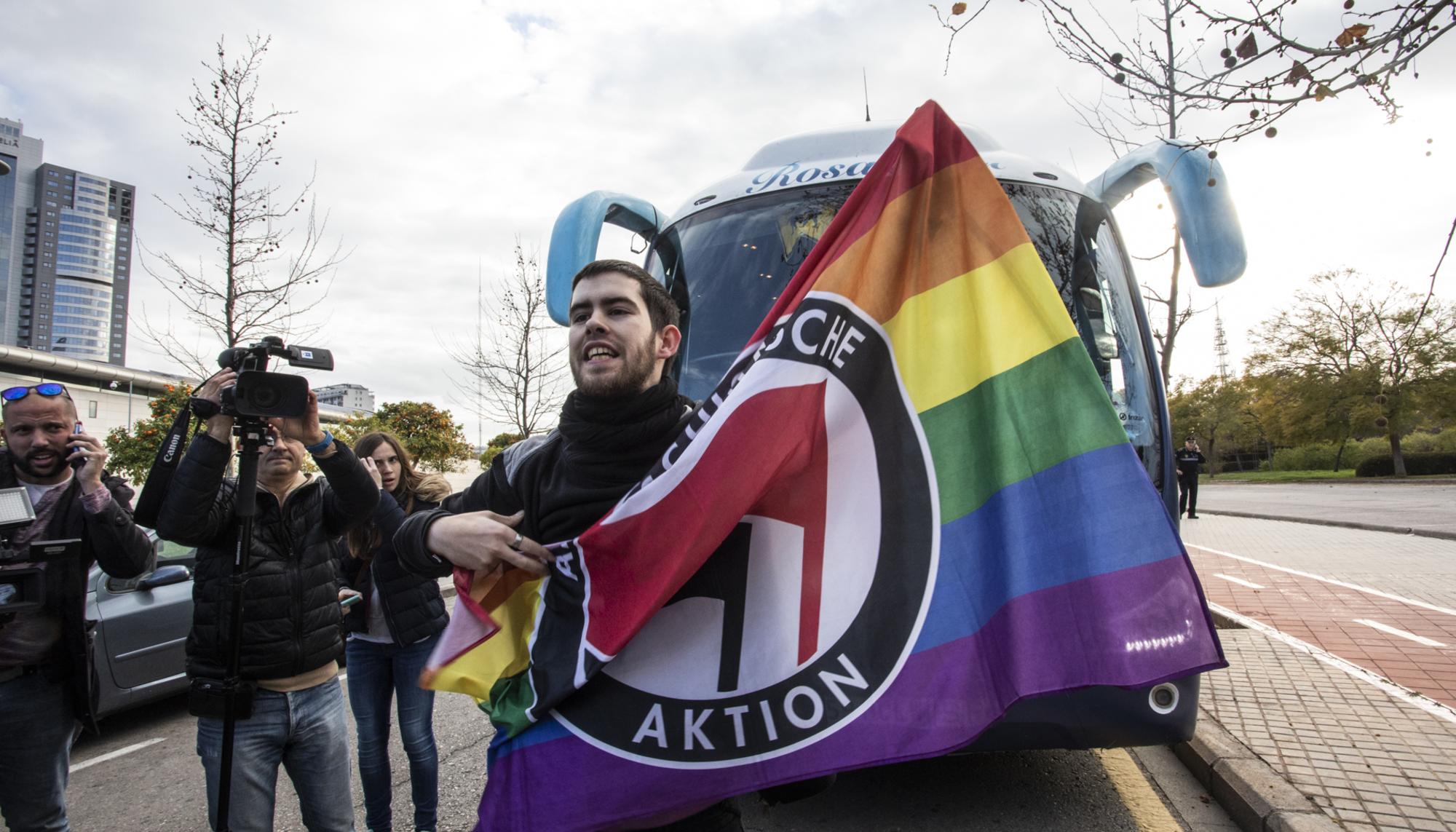 Autobús de Hazte Oír -Valencia