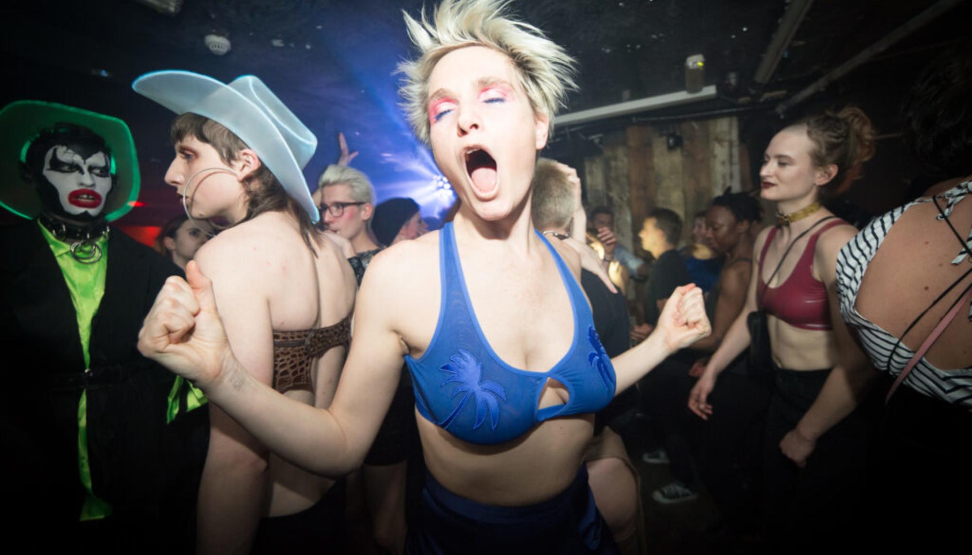  Fiesta de música electrónica Fèmmme Fraîche en Londres, promovida por la dj Michelle Mannetti