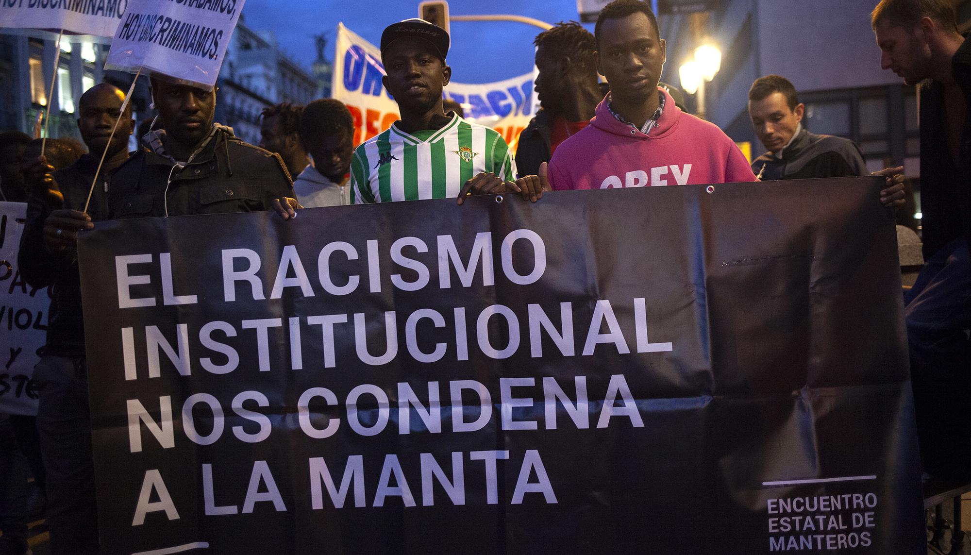 Manifestación contra el racismo institucional 2