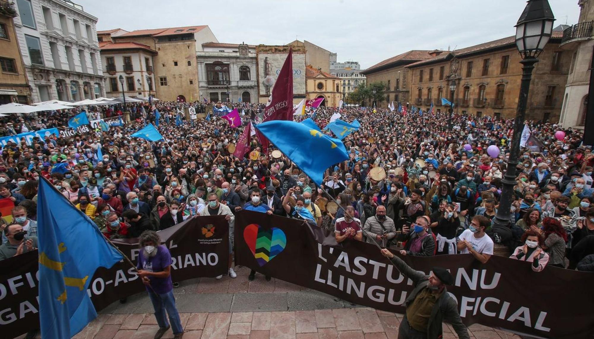 Manifestación Asturianu oct.2021