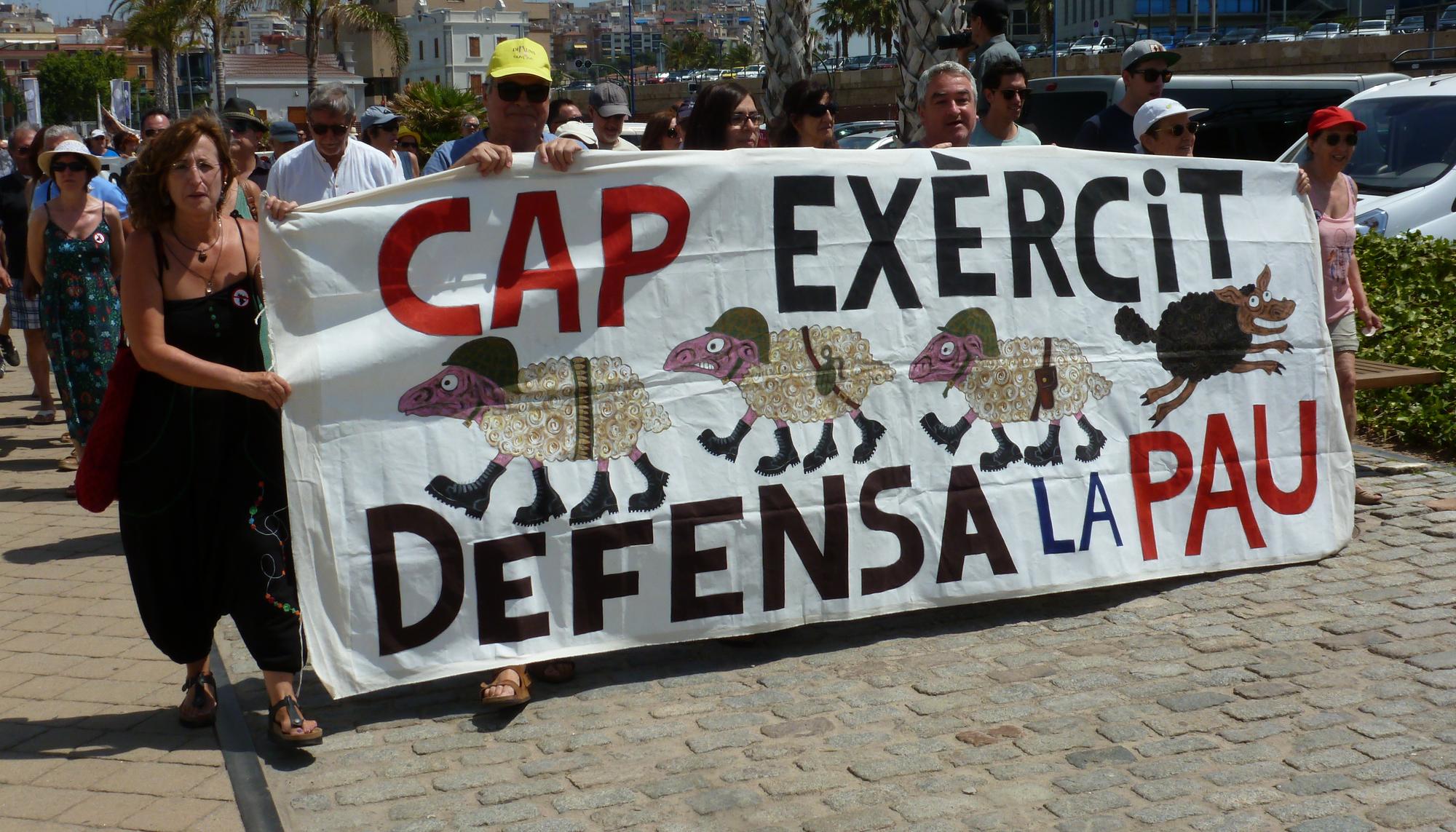 Marcha antimilitarista en Tarragona