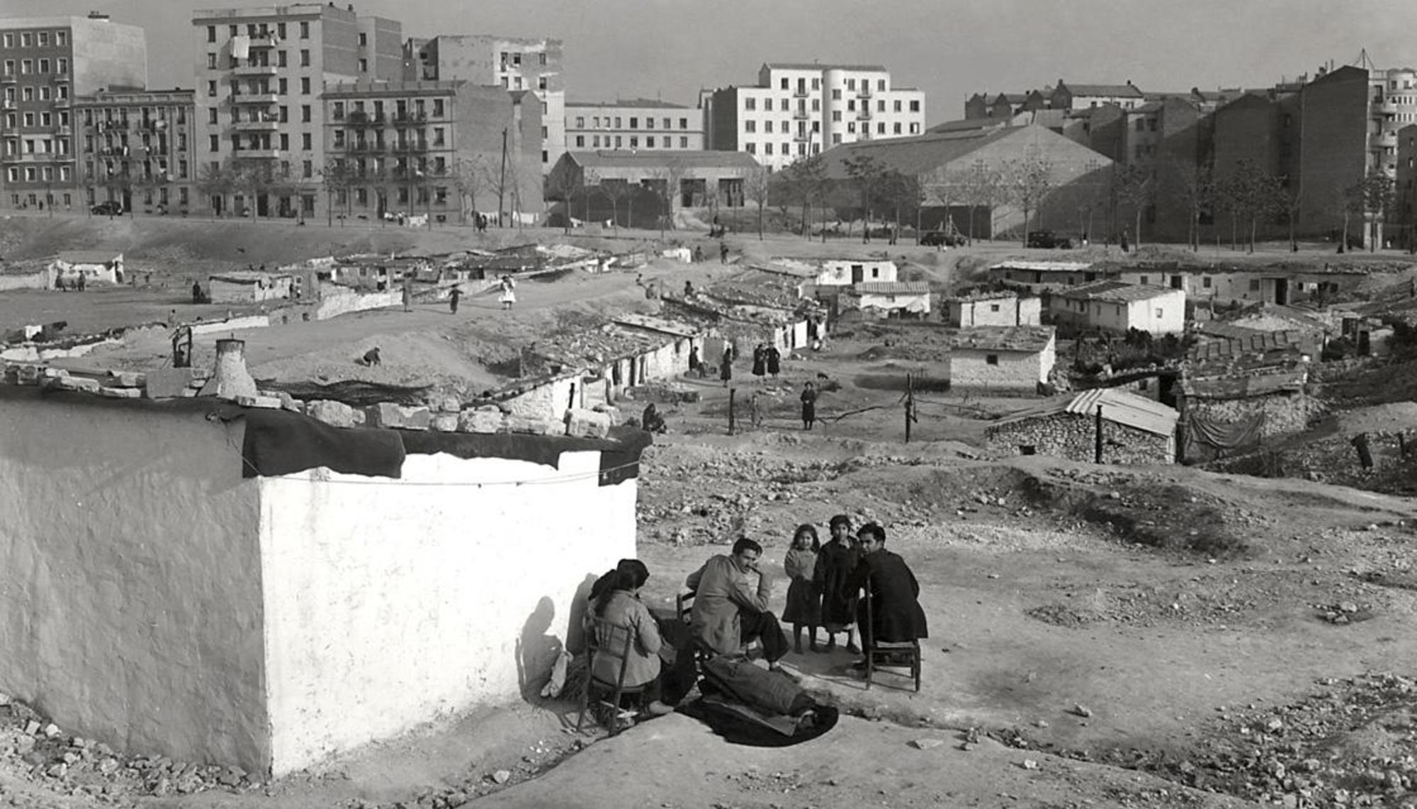 Chabolismo en algún lugar del extrarradio de Madrid, 1950