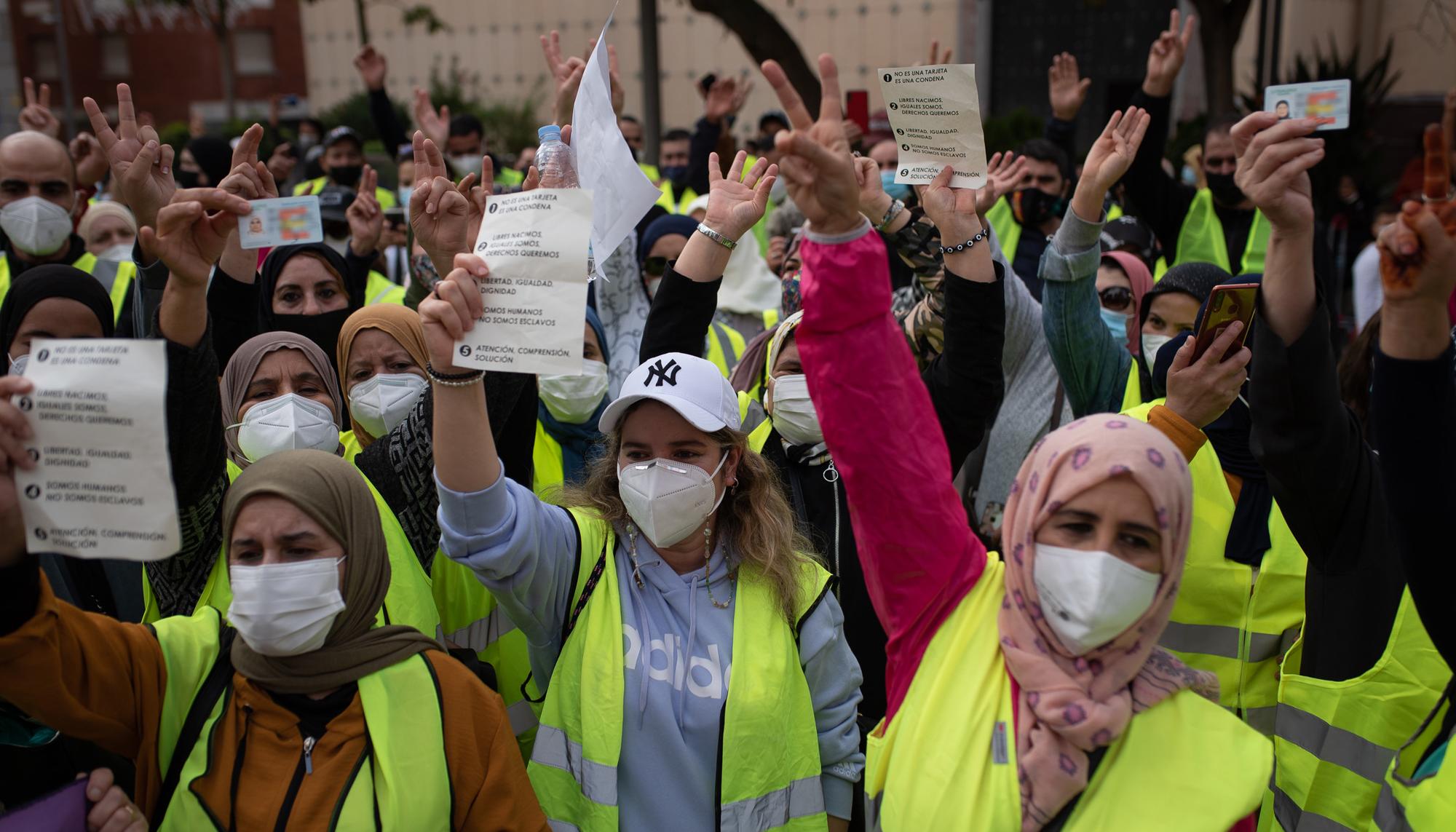 Caravana feminista trabajadoras transfronterizas Ceuta 2021 01