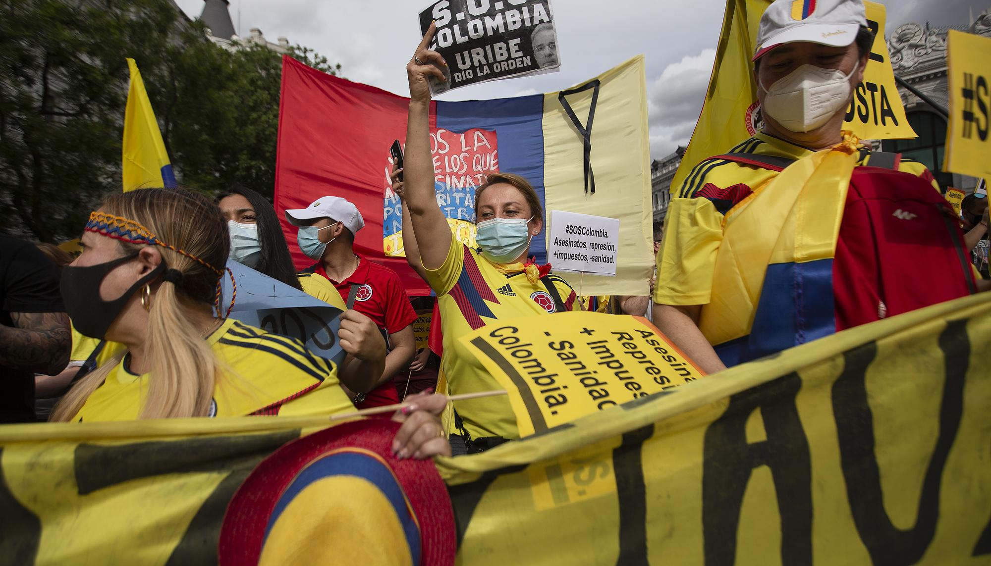 Manifestación por Colombia en Madrid 3