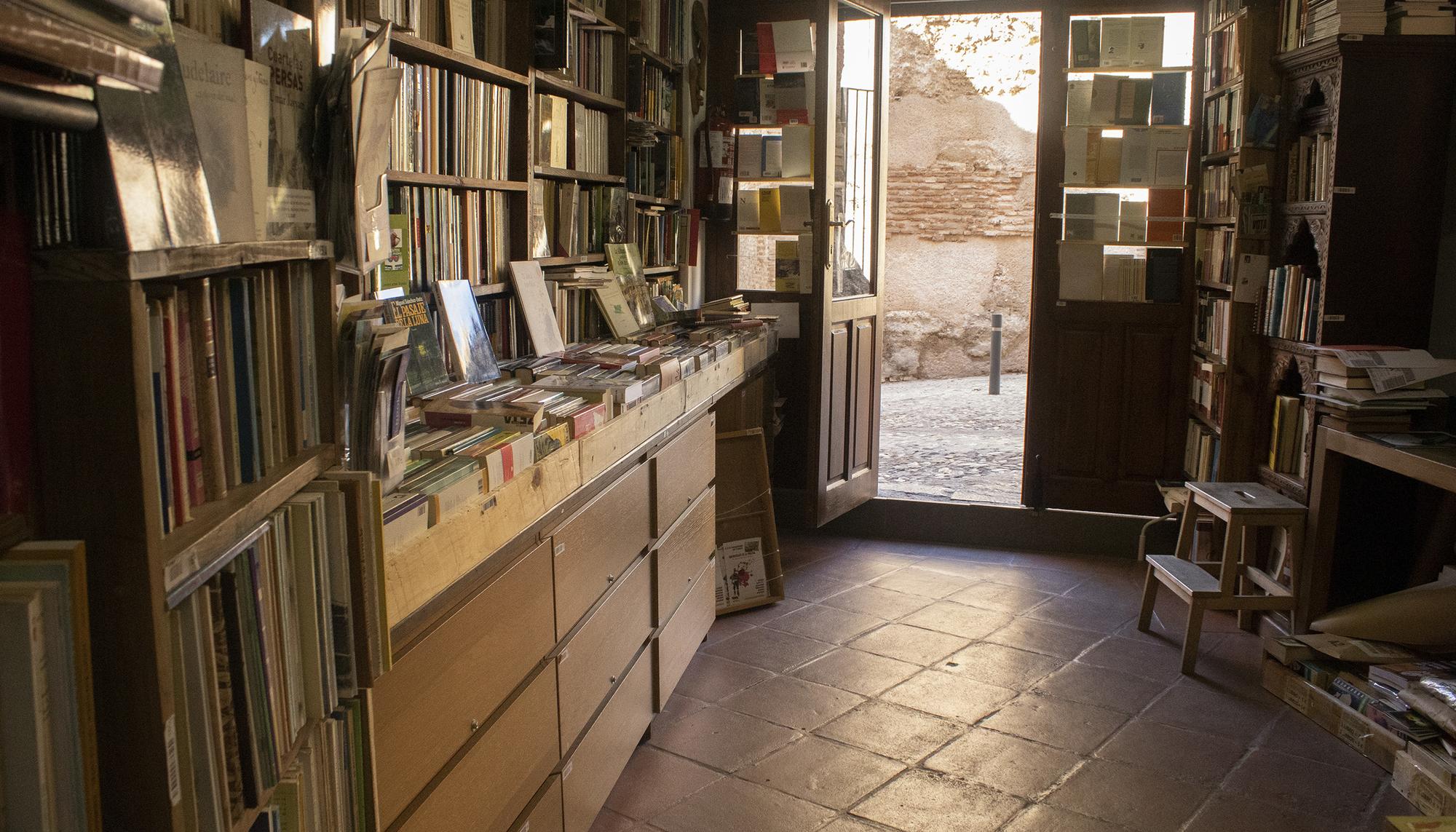 Librerías de viejo en Granada 01