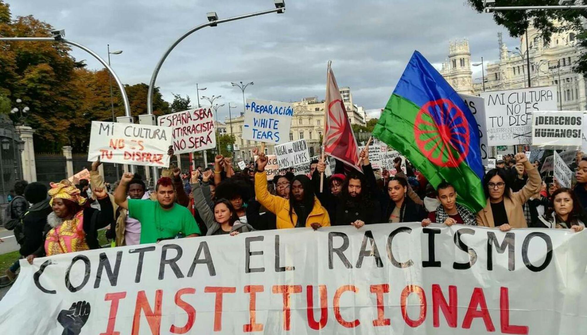Manifestación contra racismo romaniv